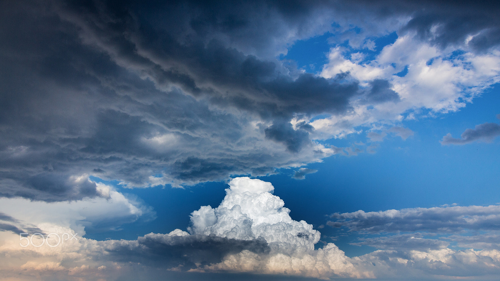 Canon EF-S 10-18mm F4.5–5.6 IS STM sample photo. I love clouds photography
