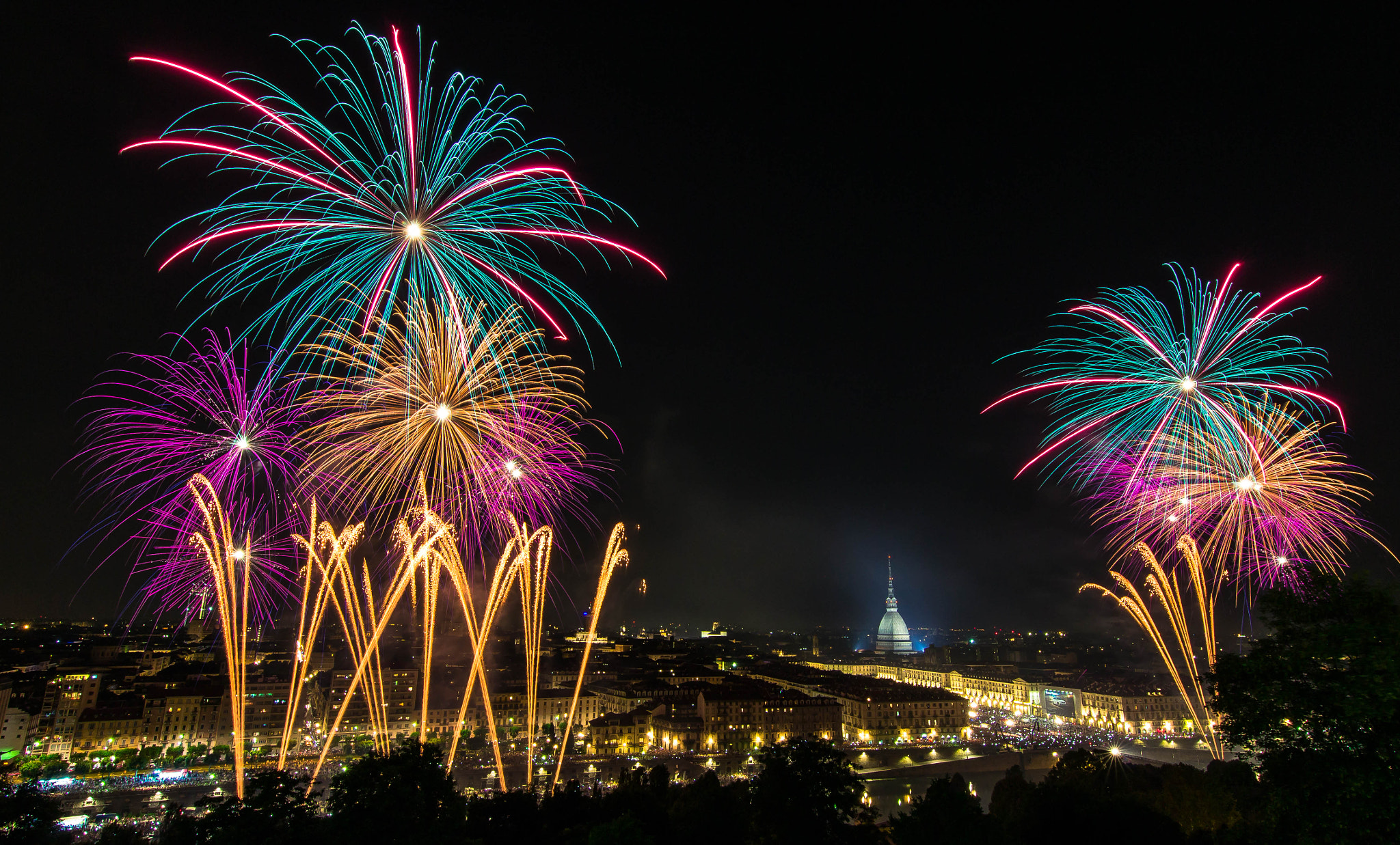 Nikon D3100 sample photo. Night view... photography