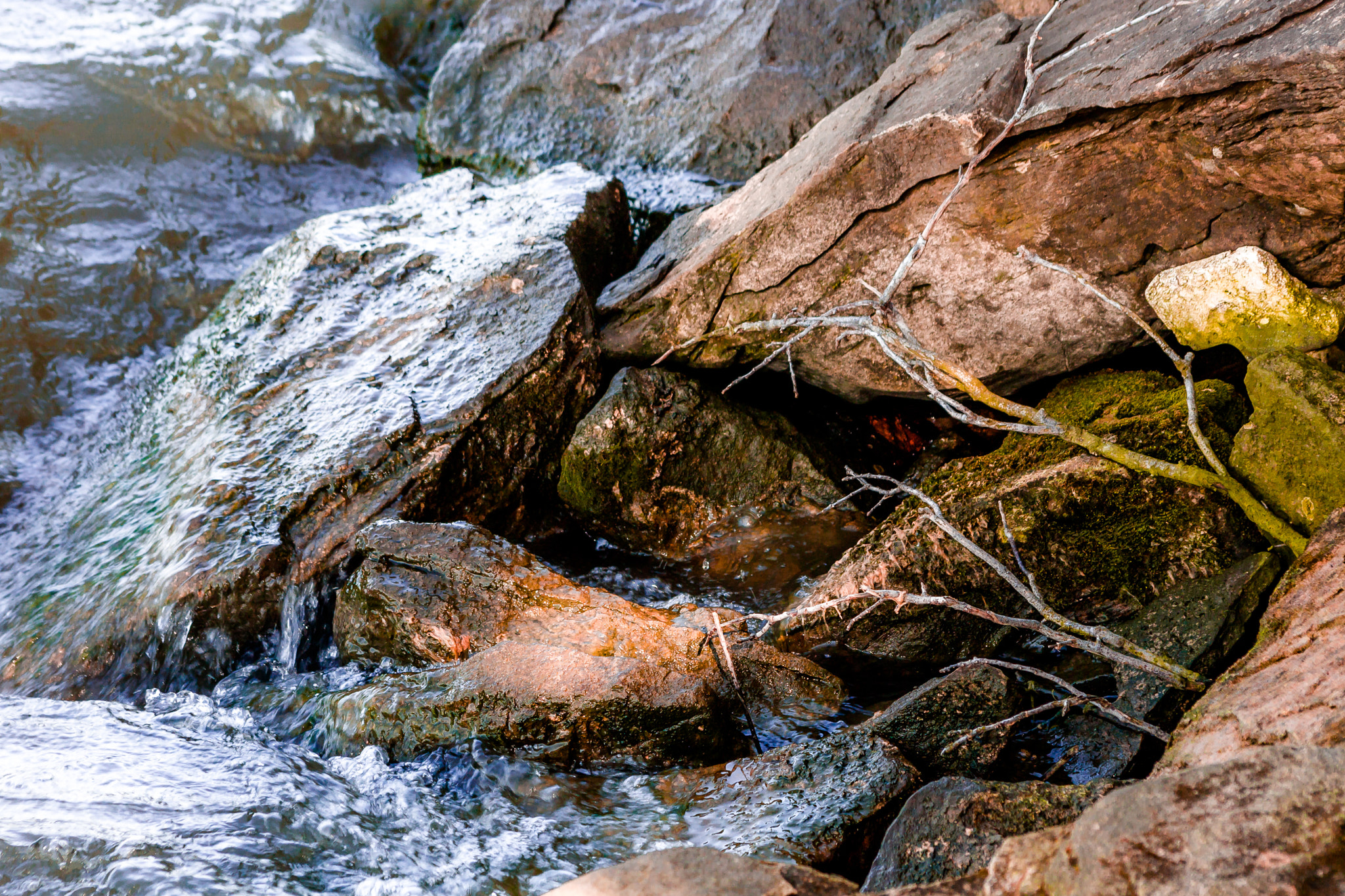 Sigma 70-300mm F4-5.6 APO DG Macro sample photo. Resting water photography