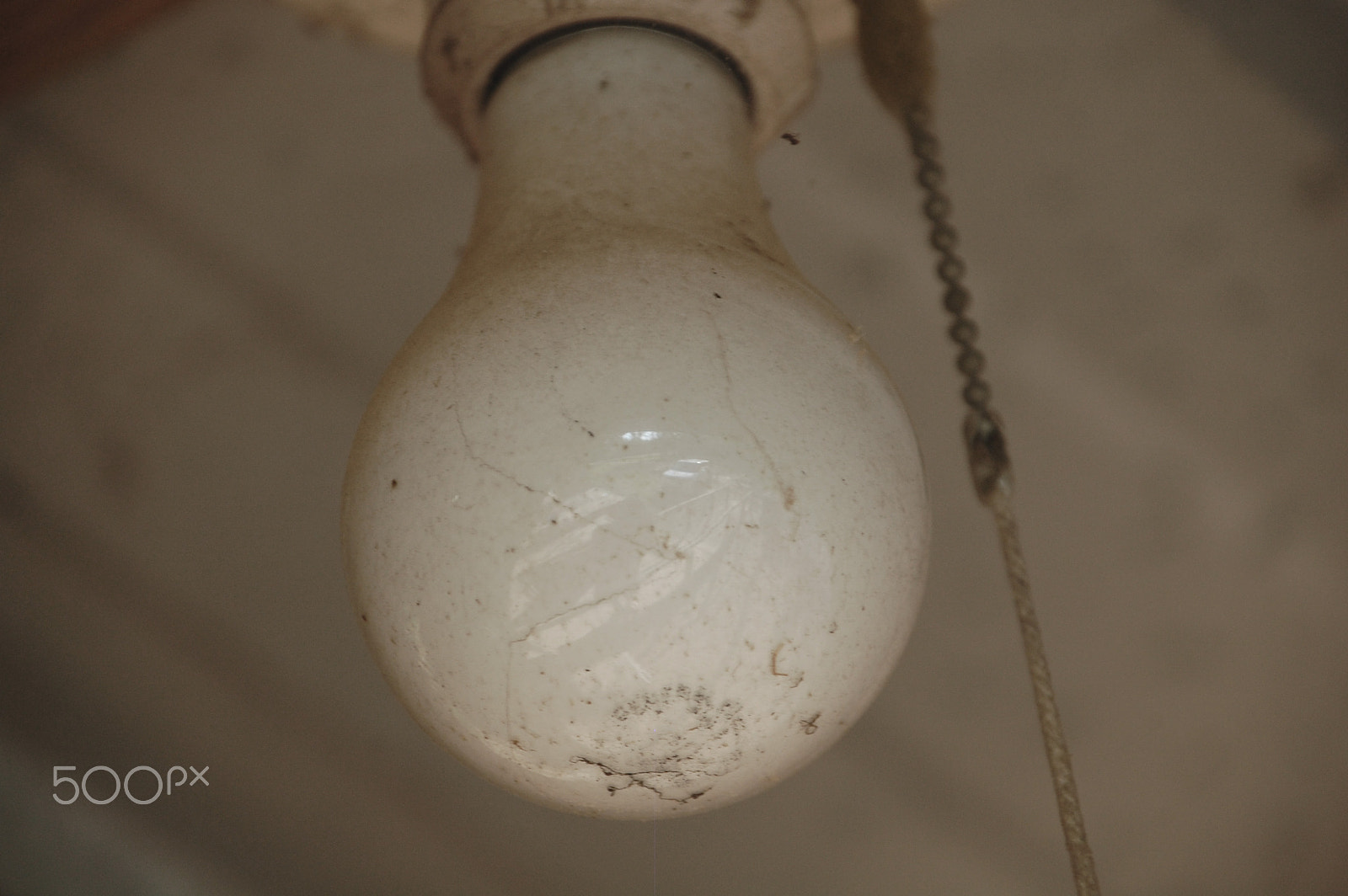 Nikon D40 sample photo. Lightbulb photography