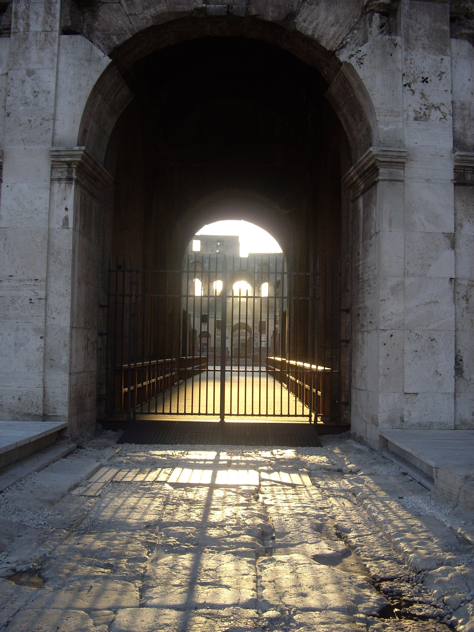 Pentax OPTIO A10 sample photo. Roman coliseum photography