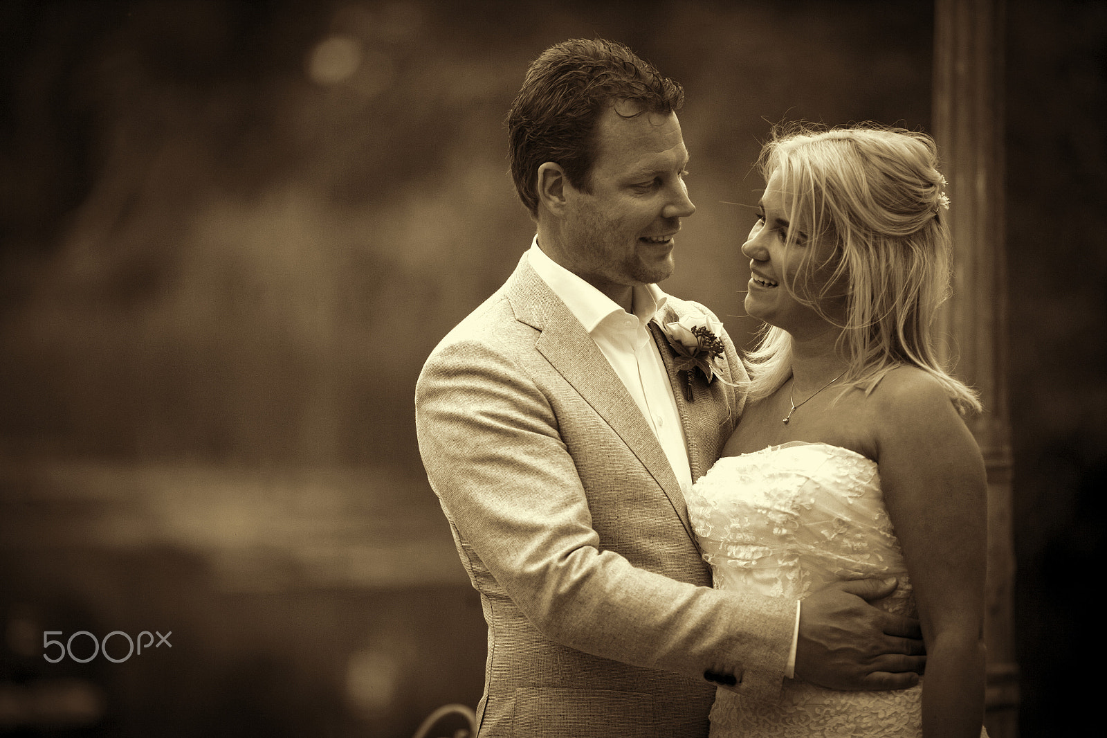 Canon EOS-1Ds Mark II sample photo. Wedding photography