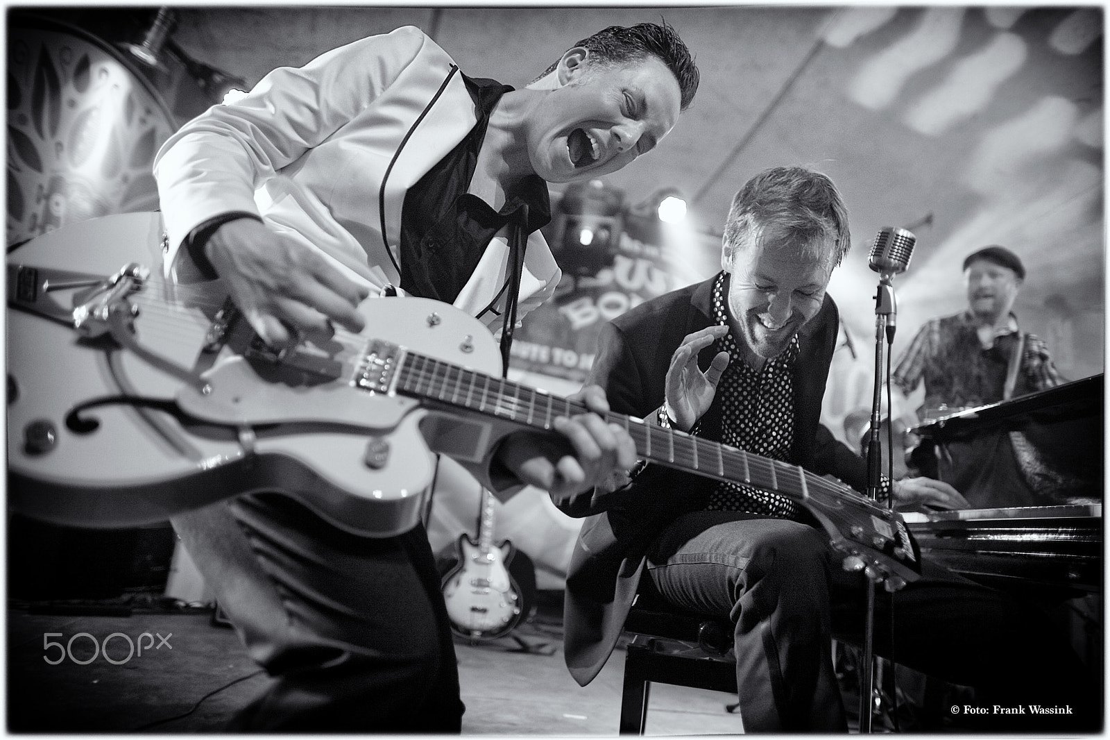 Canon EF 24mm f/1.4L sample photo. Having fun with them lewis boys photography