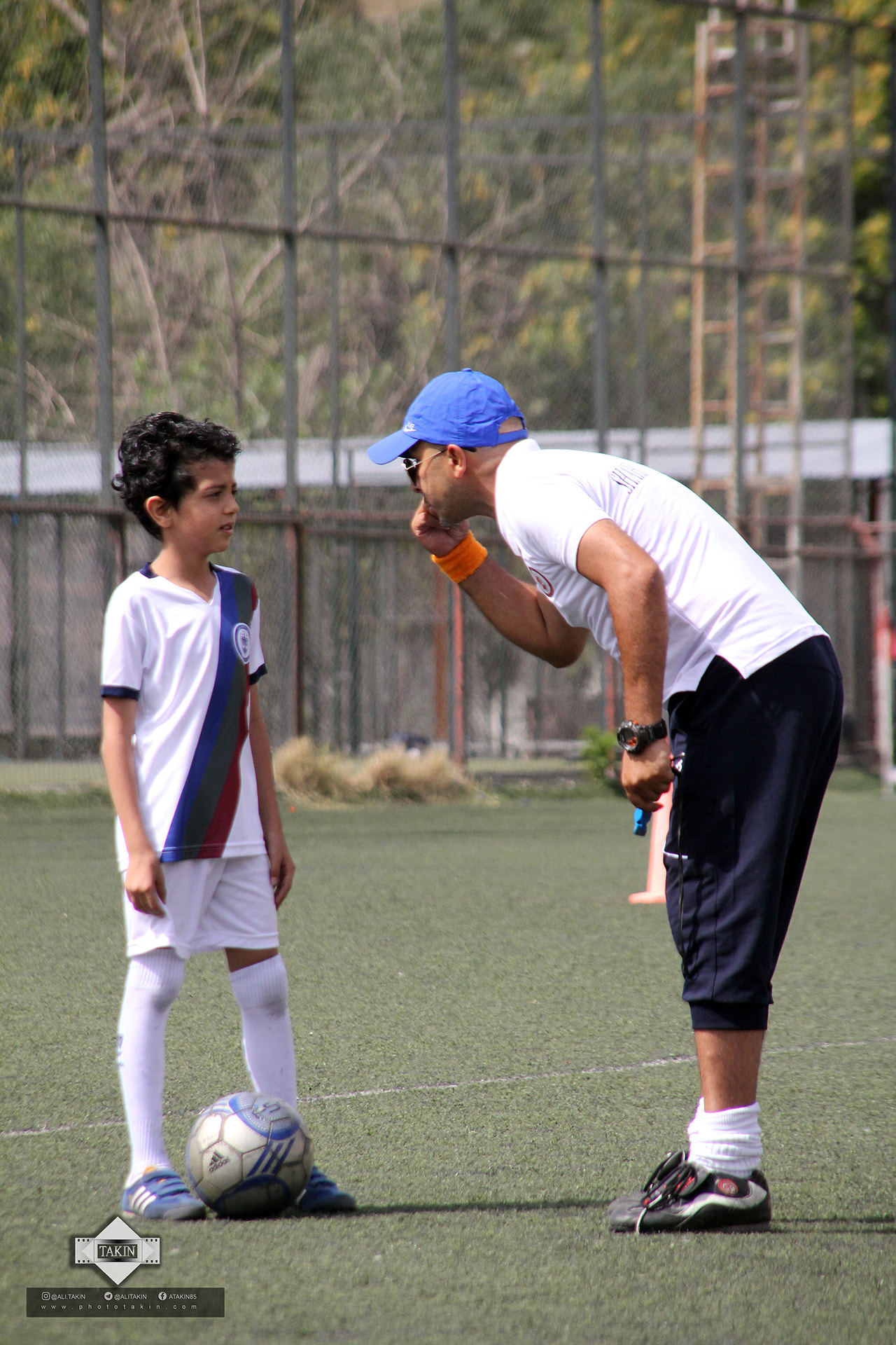 Canon EOS 550D (EOS Rebel T2i / EOS Kiss X4) sample photo. Children sport football photography
