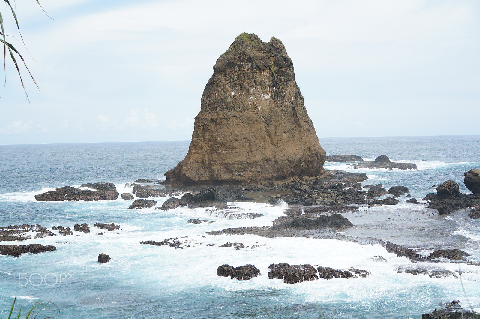 Sony Alpha NEX-6 + Sony E 35mm F1.8 OSS sample photo. Wild waves of indian ocean photography