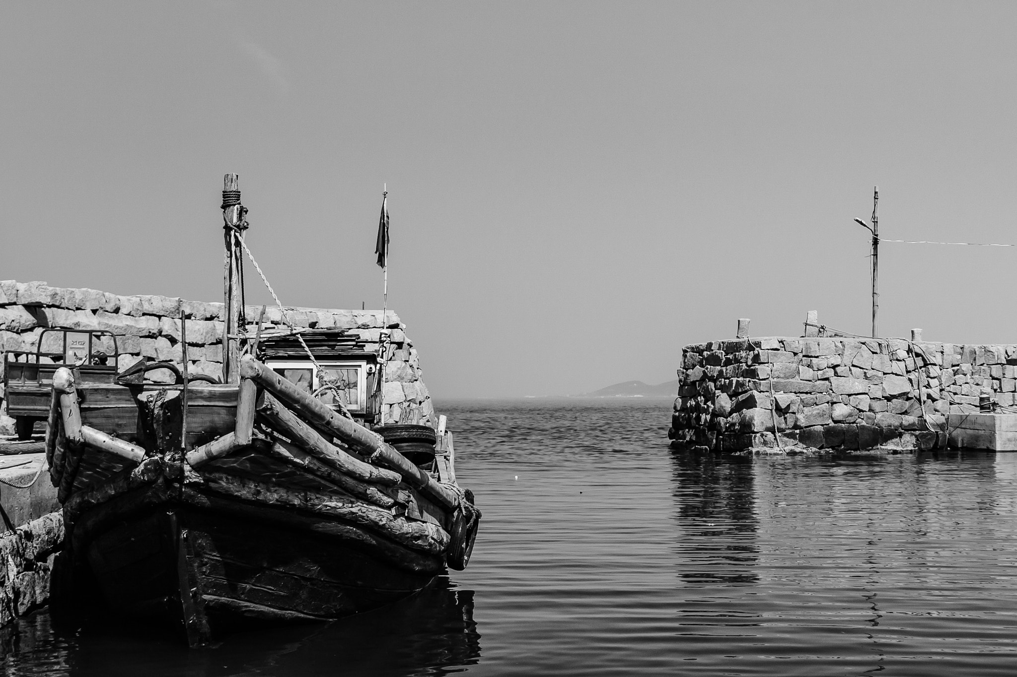 Canon EOS 40D sample photo. Anchor in the harbour photography