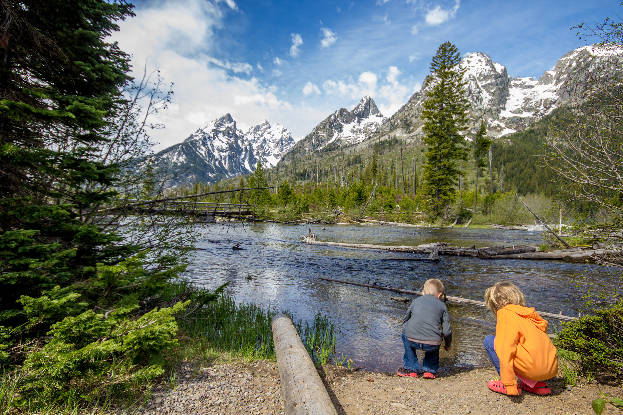 Sigma 10-20mm F4-5.6 EX DC HSM sample photo. Cool streams, majestic mountains photography
