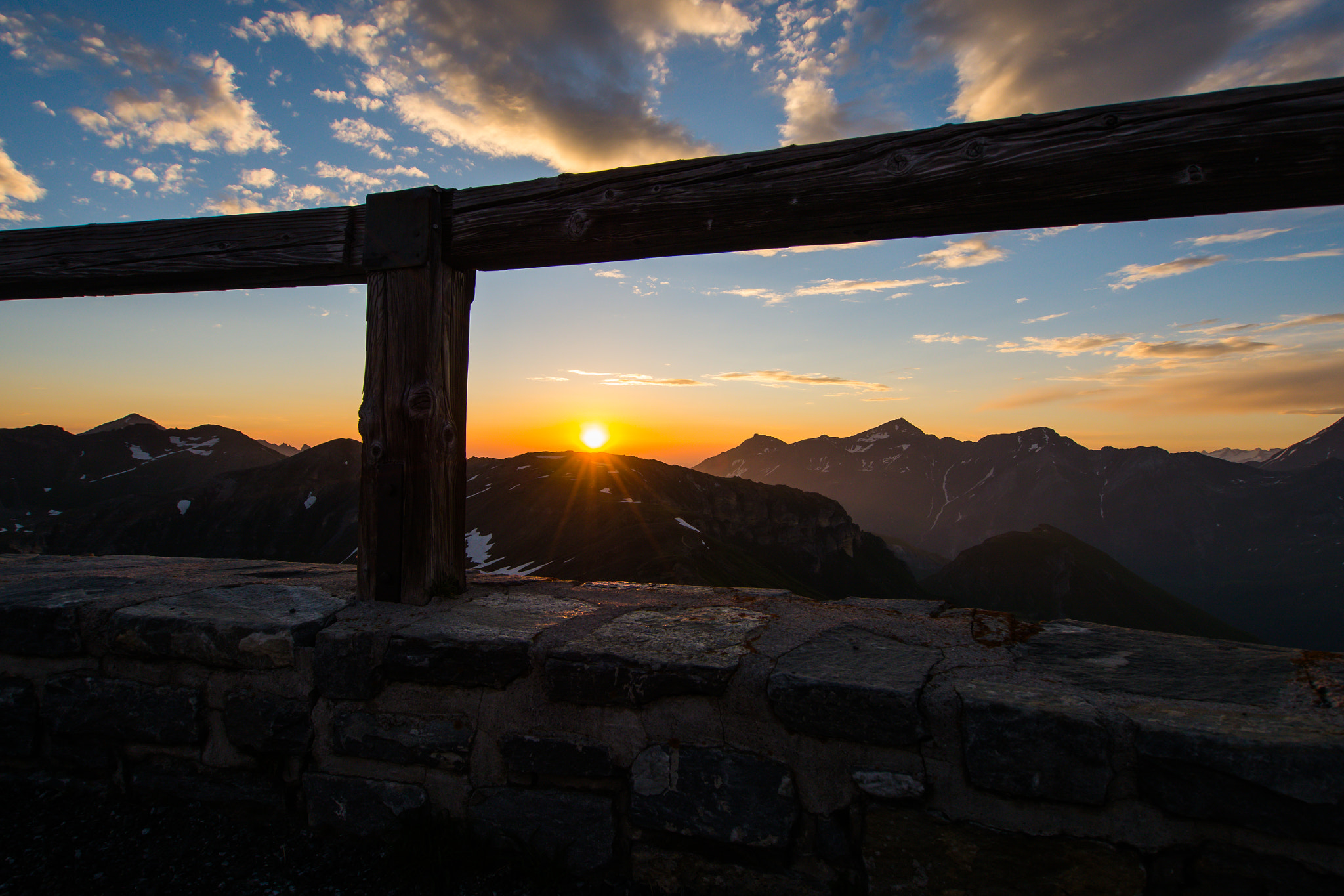 Panasonic Lumix DMC-GH3 + OLYMPUS M.9-18mm F4.0-5.6 sample photo. Sunrise at the edelweißspitze photography