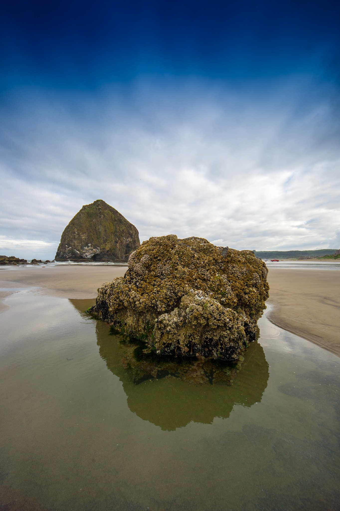 Sigma 12-24mm F4.5-5.6 EX DG Aspherical HSM sample photo. Haystack rock photography