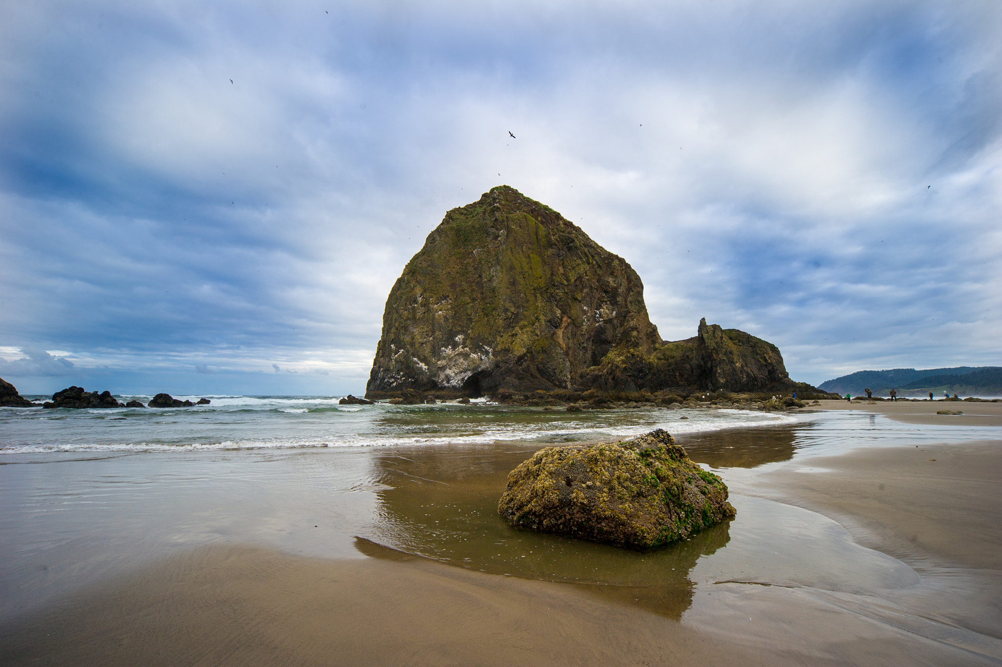 Sigma 12-24mm F4.5-5.6 EX DG Aspherical HSM sample photo. Haystack rock photography