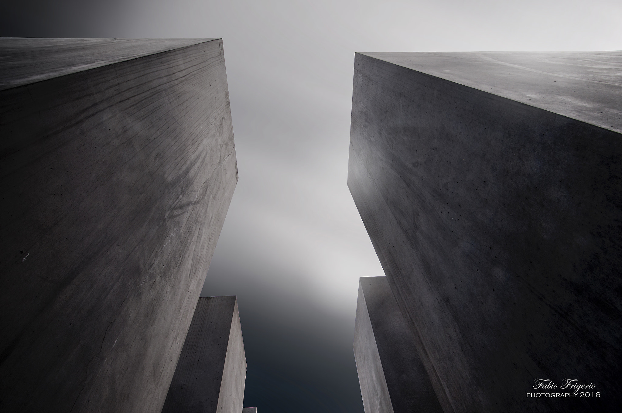 Nikon D90 + 12,0-24,0 mm f/4,0 sample photo. The block photography