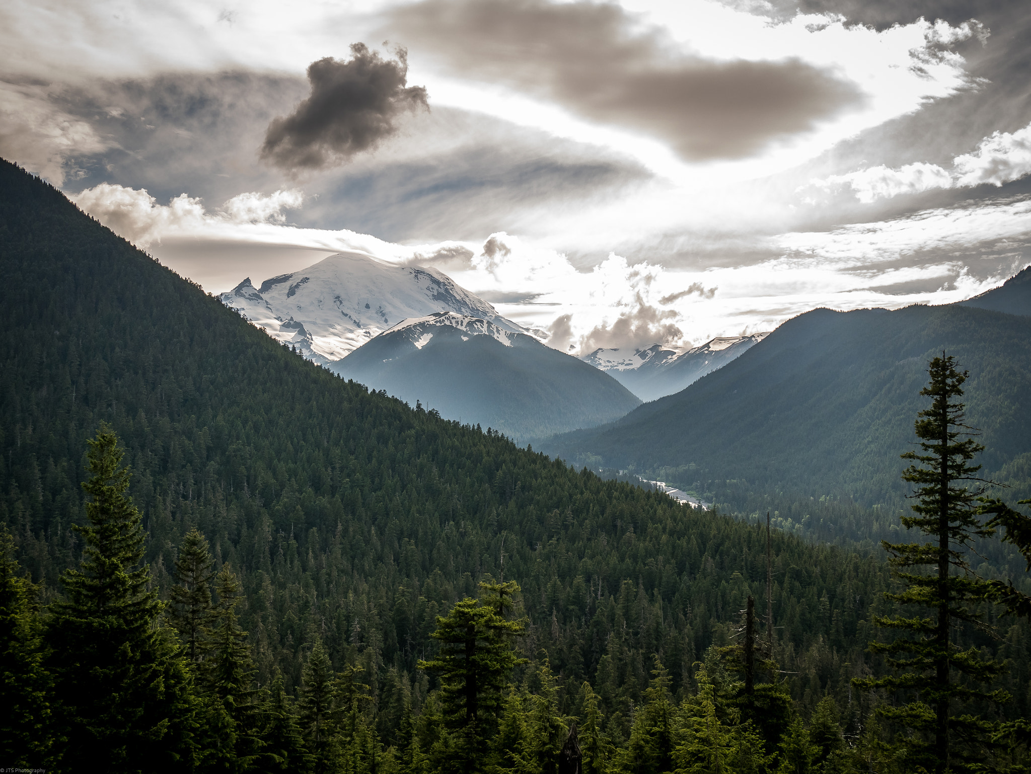 Panasonic Lumix DMC-GM5 sample photo. Afternoon with mt. rainier.jpg photography