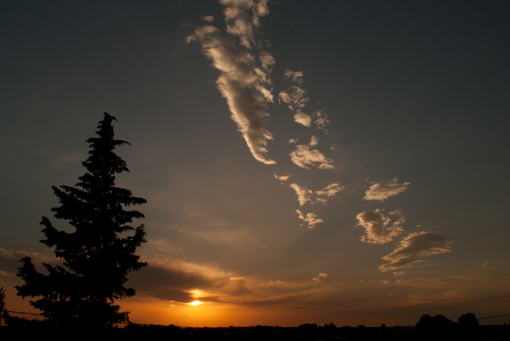 Nikon D80 + Sigma 24-70mm F2.8 EX DG Macro sample photo. Sunset photography