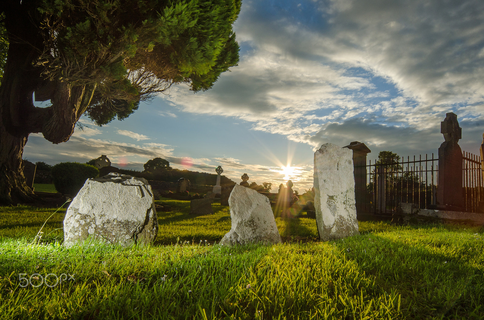 Nikon D7000 + Sigma 12-24mm F4.5-5.6 EX DG Aspherical HSM sample photo. Ancient headstones at dowth cemetery photography