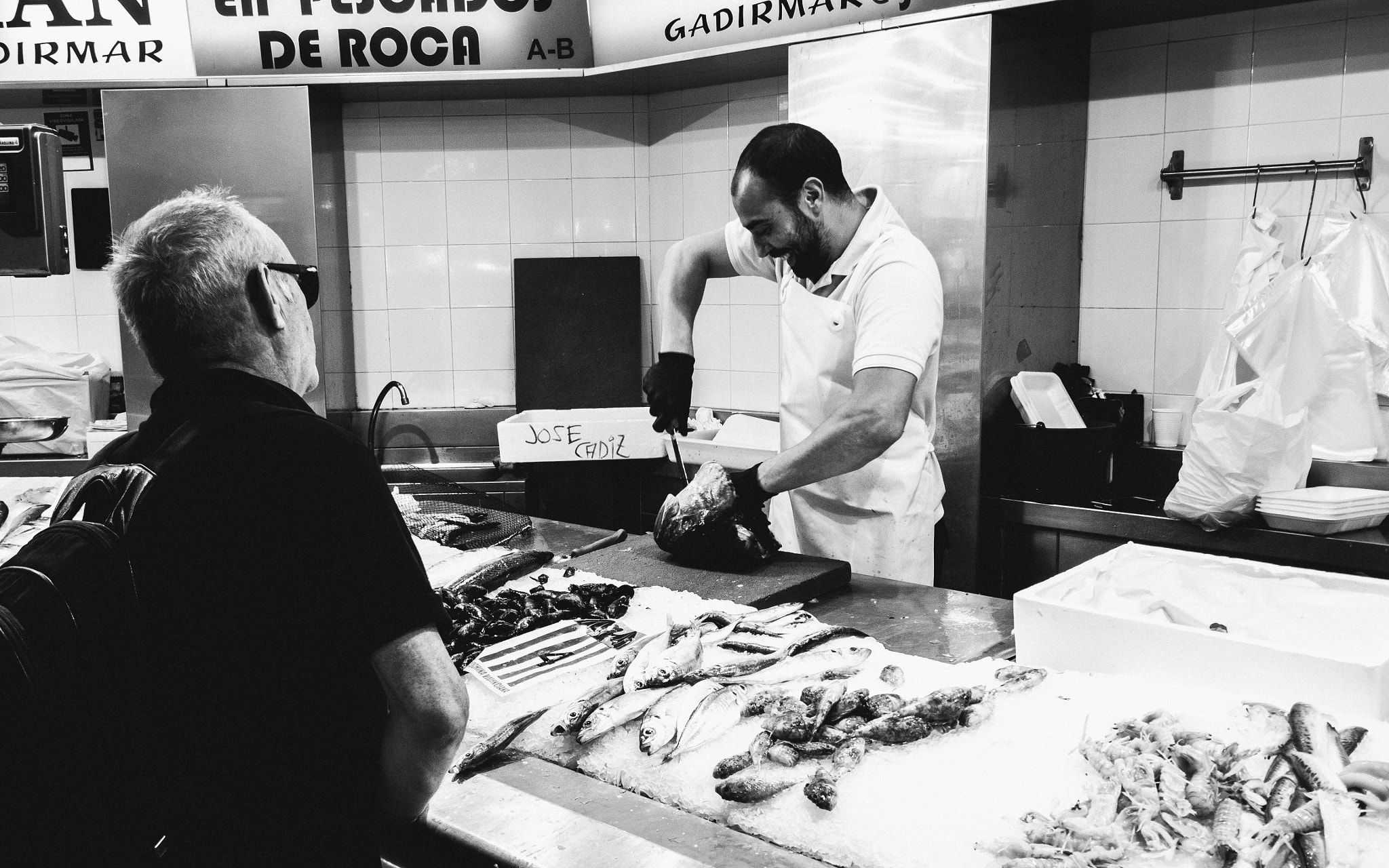 Olympus OM-D E-M10 II + OLYMPUS M.9-18mm F4.0-5.6 sample photo. Mercado central 01 photography