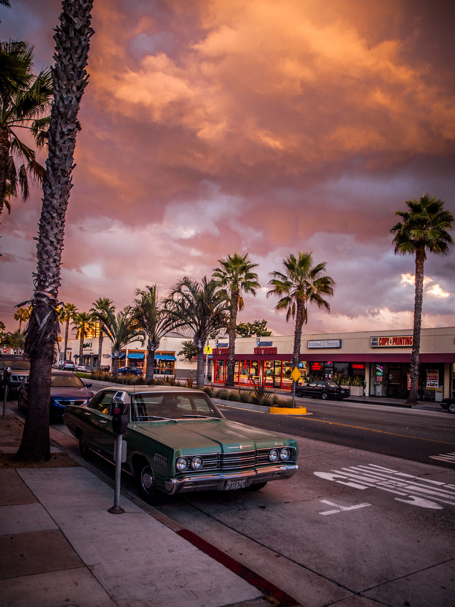 Olympus Zuiko Digital ED 12-60mm F2.8-4.0 SWD sample photo. Santa monica photography