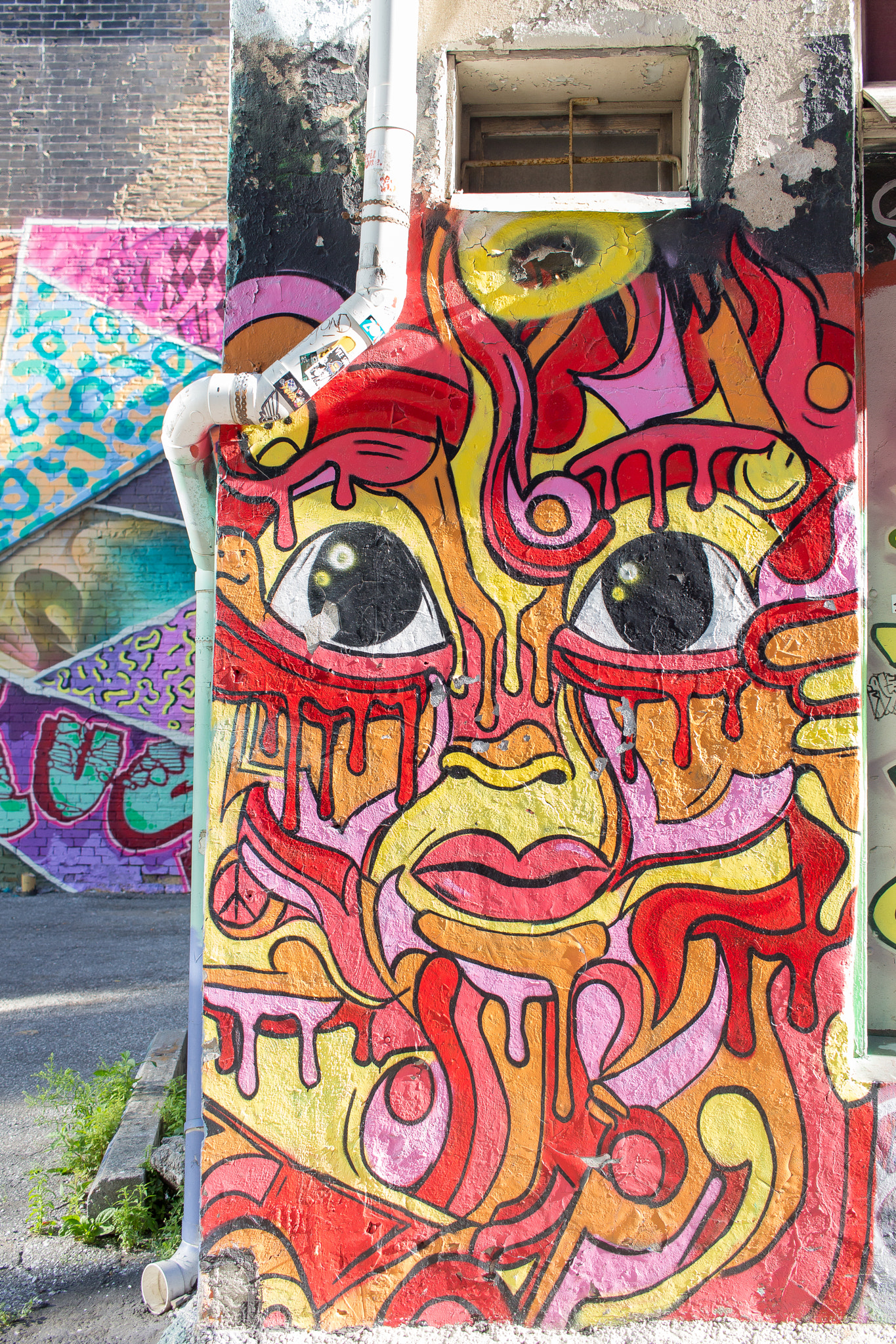 Canon EOS 100D (EOS Rebel SL1 / EOS Kiss X7) sample photo. Graffiti alley | toronto | ontario photography