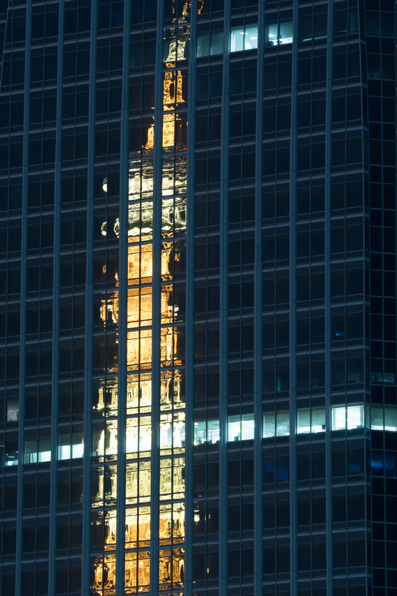 Sony a6300 + Sony FE 70-200mm F4 G OSS sample photo. Captured tokyo tower photography