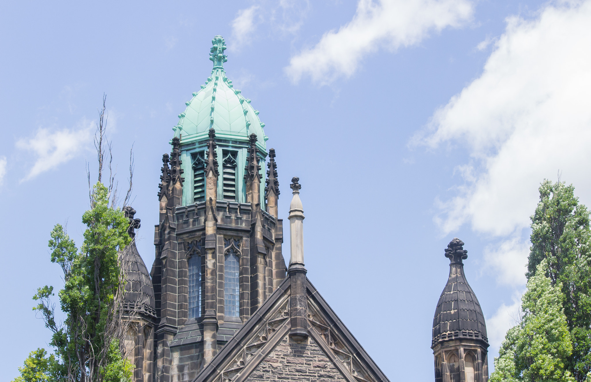 Canon EOS 100D (EOS Rebel SL1 / EOS Kiss X7) sample photo. Church | toronto | ontario photography