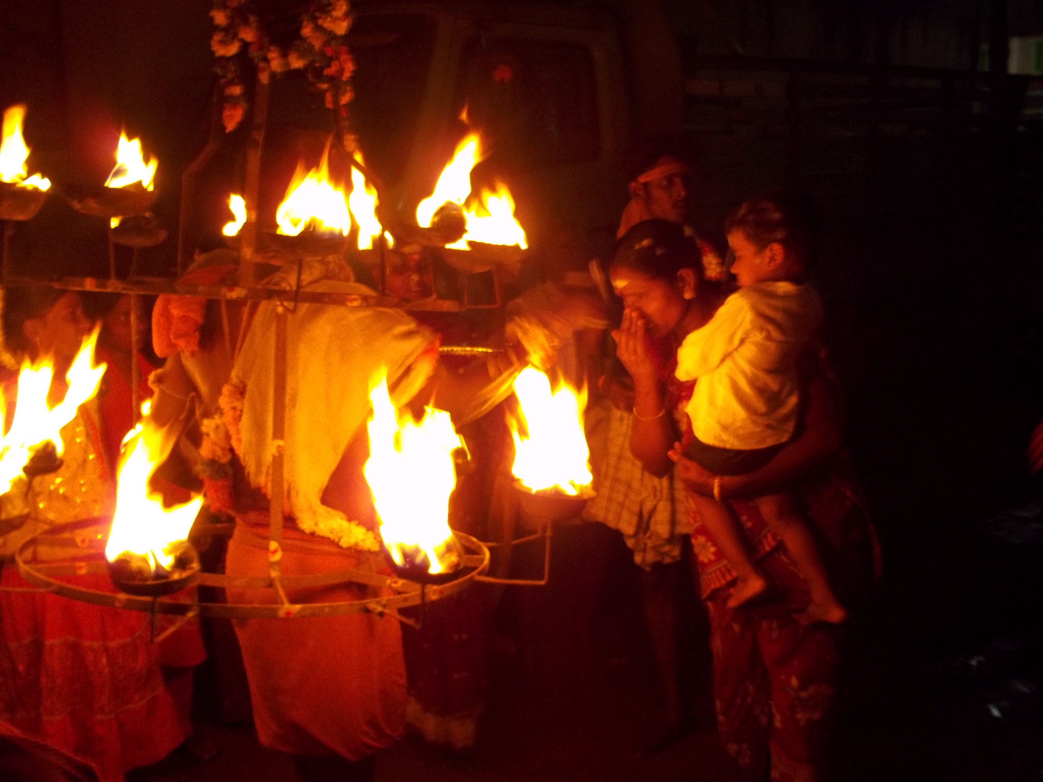 Kodak EASYSHARE M530 DIGITAL CAMERA sample photo. Fire god photography