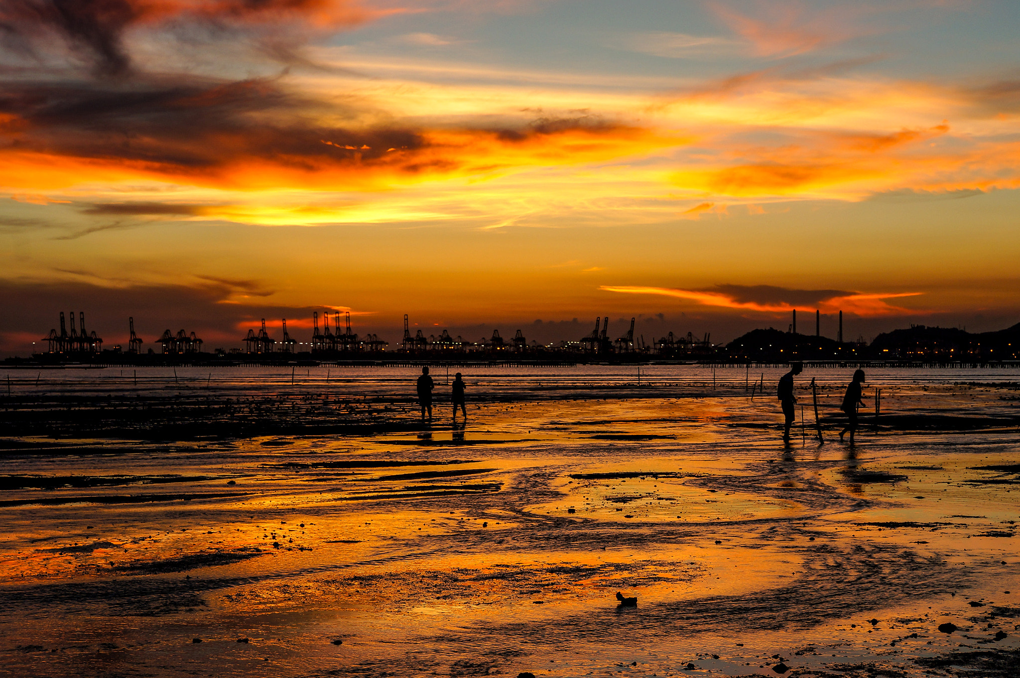Sony E 18-200mm F3.5-6.3 OSS sample photo. Sunset at ha pak nai, hong kong photography