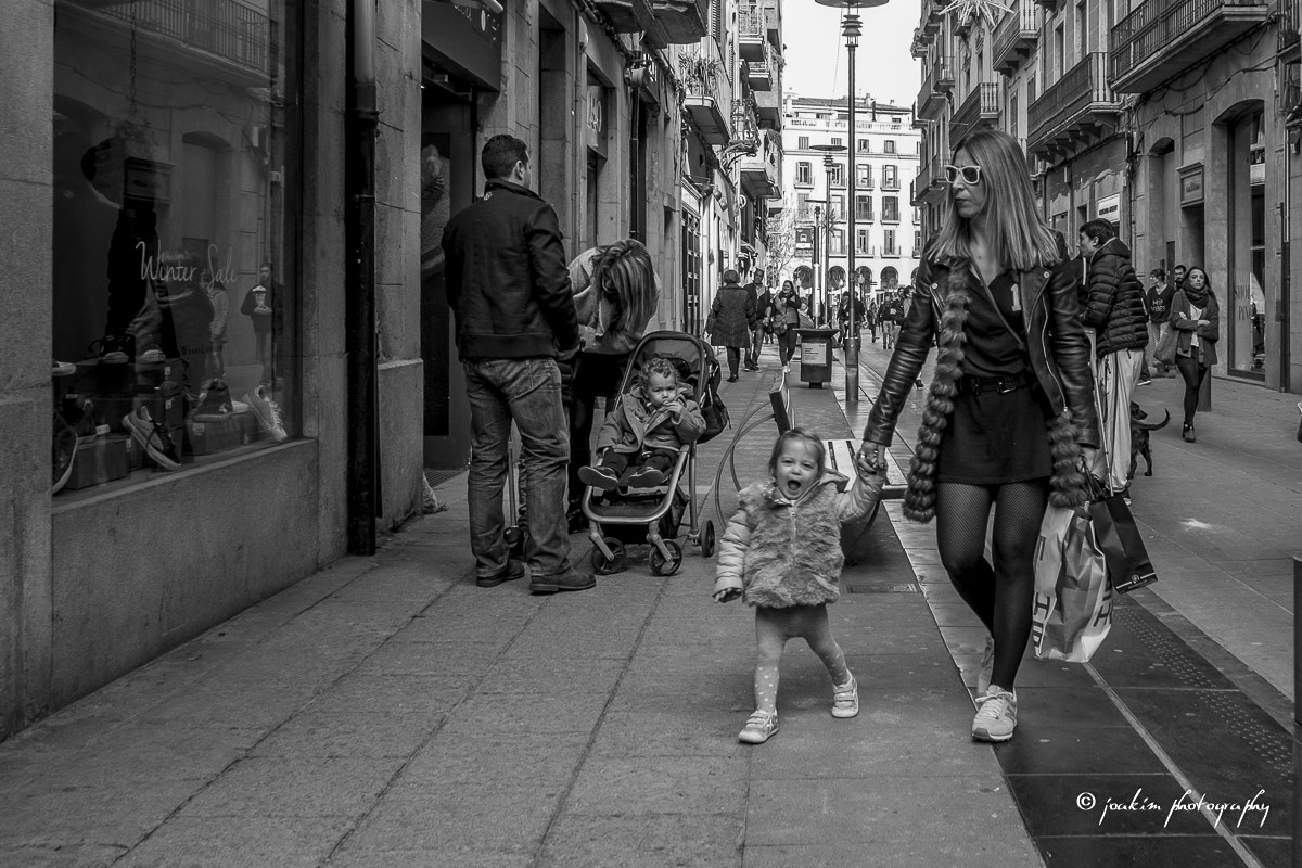 Fujifilm X-E1 + Fujifilm XF 16-55mm F2.8 R LM WR sample photo. Maman et fille photography