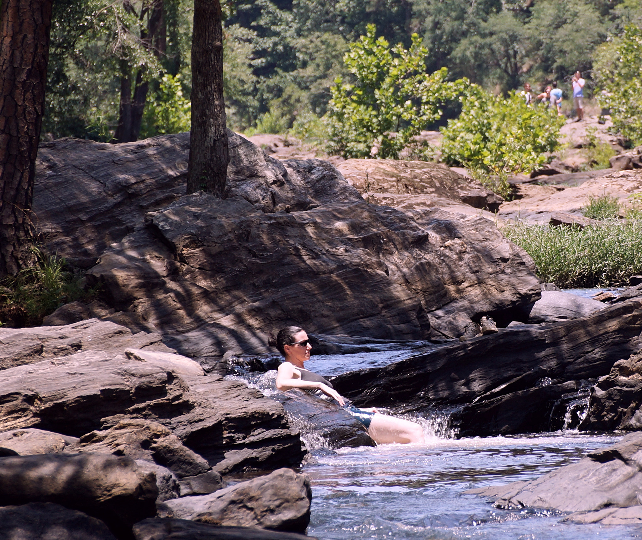Sony DT 18-250mm F3.5-6.3 sample photo. Relaxing in the lake sweetwater park atlanta,ga photography
