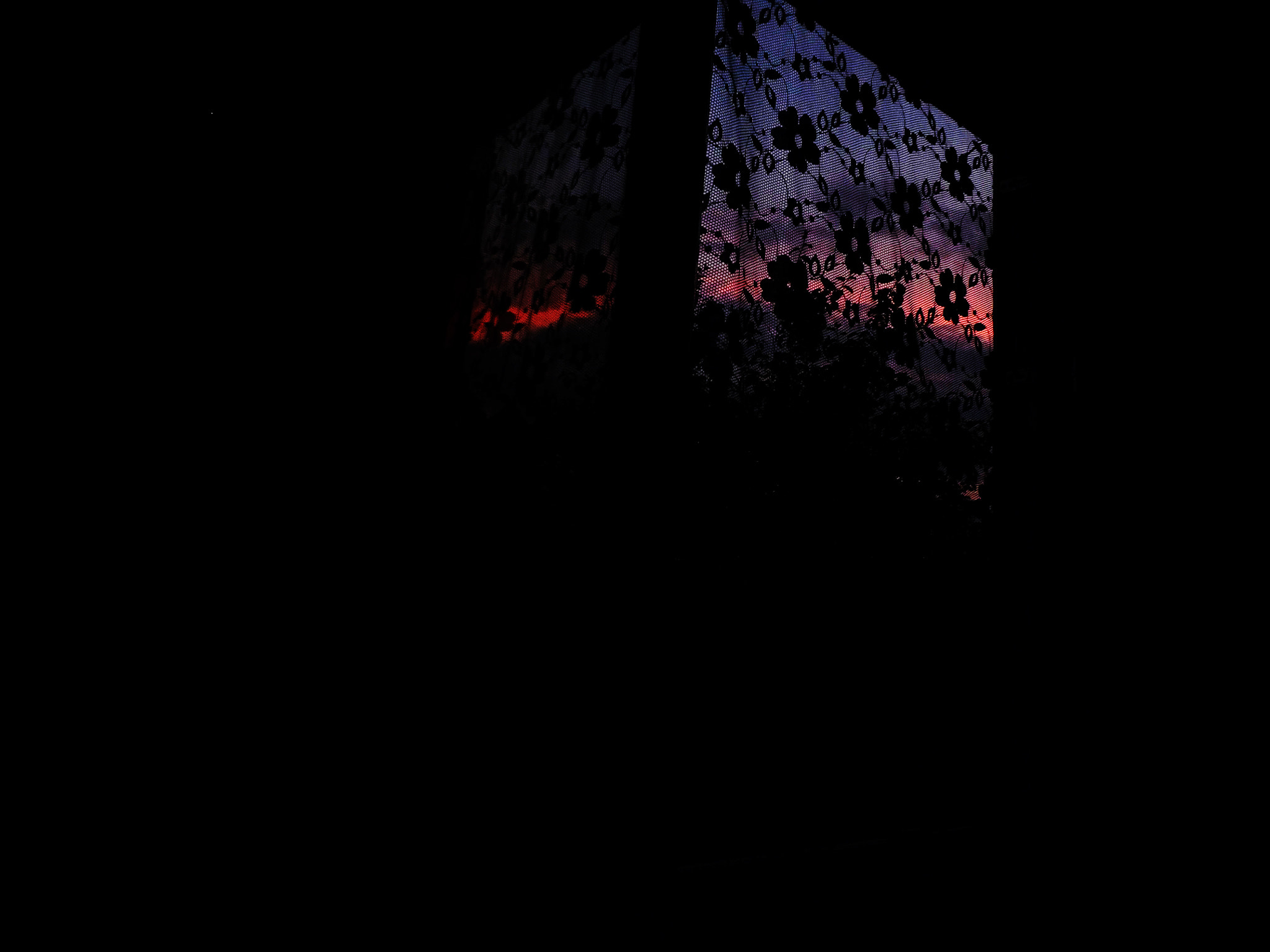 Fujifilm FinePix S4900 sample photo. Sunset in window photography