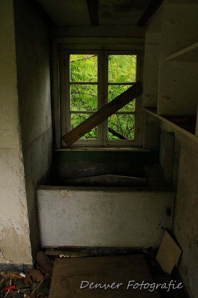 Sony SLT-A55 (SLT-A55V) sample photo. Window without a view photography