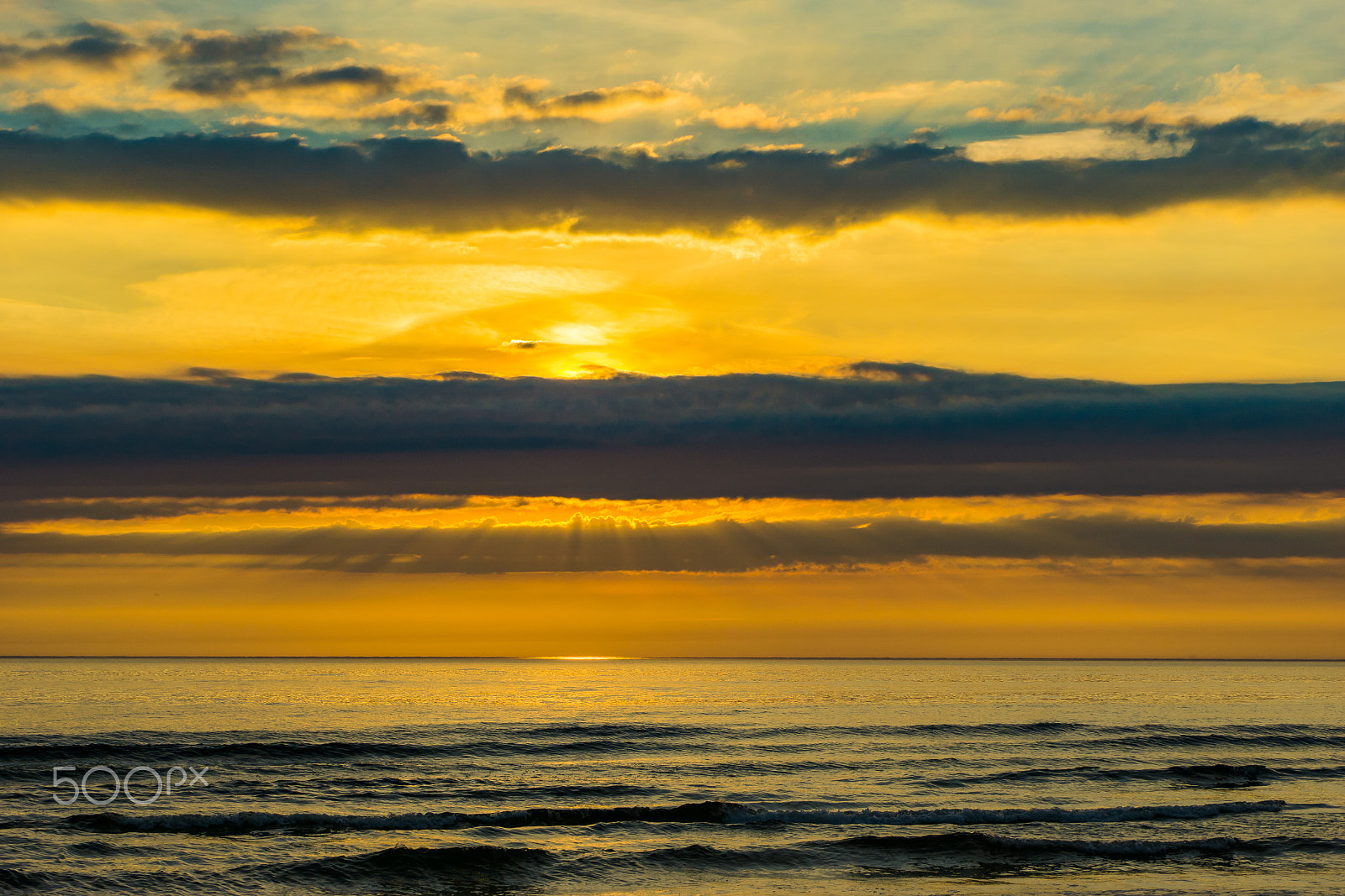 Sony a6000 + Sony FE 28-70mm F3.5-5.6 OSS sample photo. Sunset photography