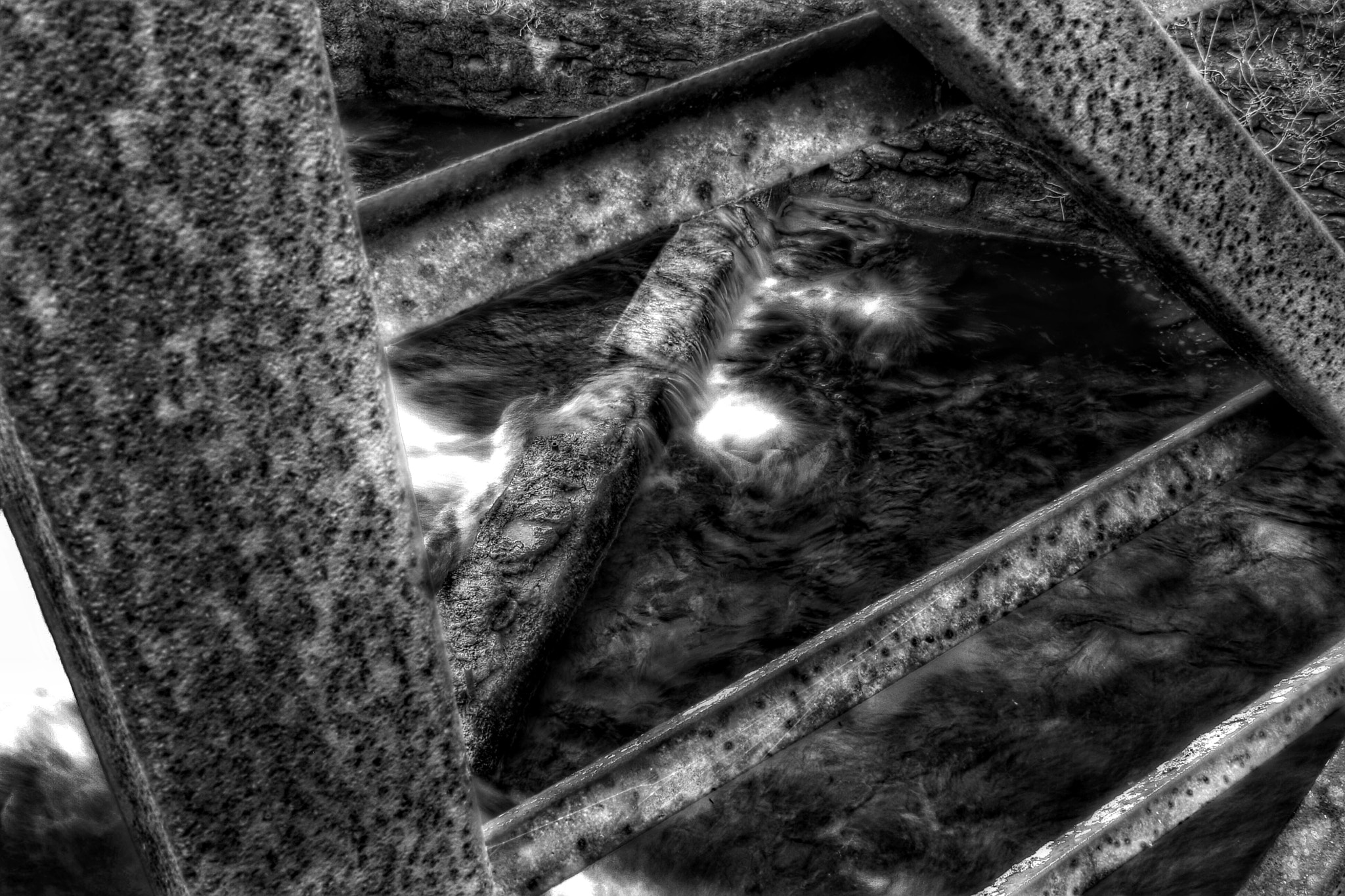 Canon EF-S 18-55mm F3.5-5.6 IS sample photo. Ritter springs park waterfall/dam photography