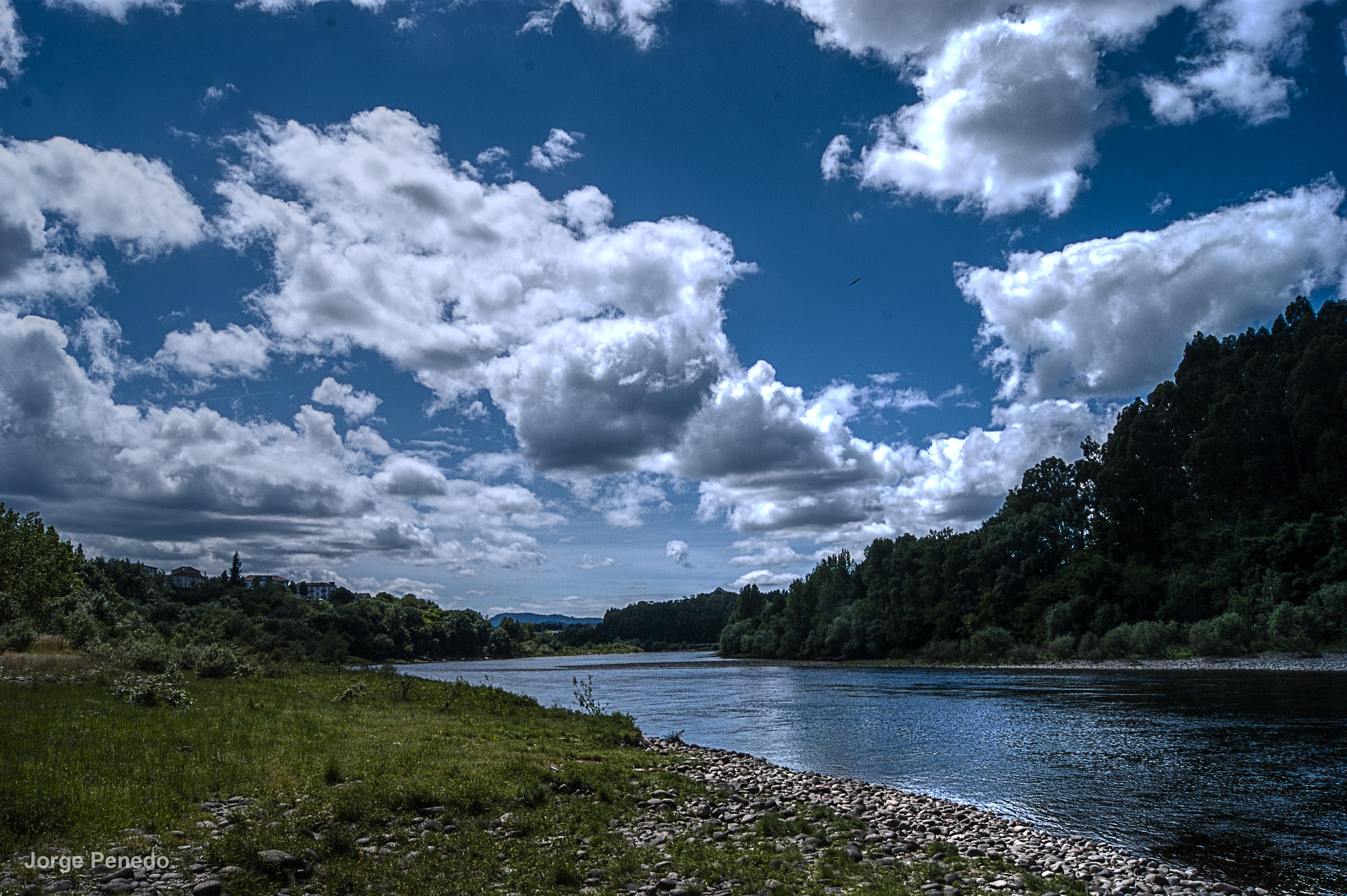 Sony Alpha DSLR-A390 + Sony DT 18-55mm F3.5-5.6 SAM sample photo. Minho river, portugal photography