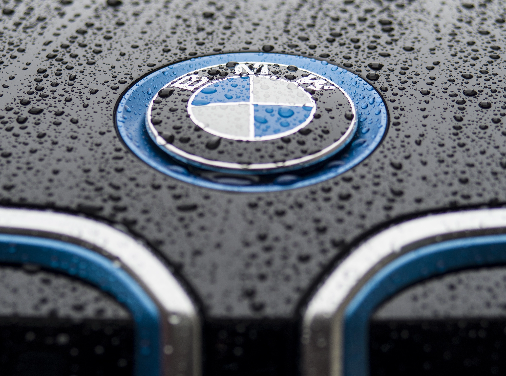 Panasonic Lumix G 42.5mm F1.7 ASPH Power OIS sample photo. Bmw photography