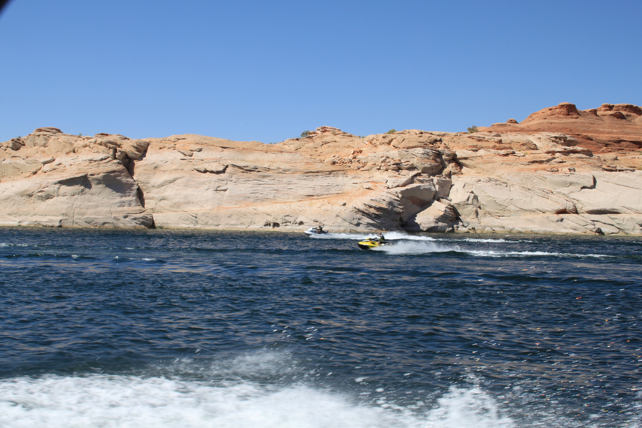 Canon EOS 500D (EOS Rebel T1i / EOS Kiss X3) sample photo. Lake powell photography