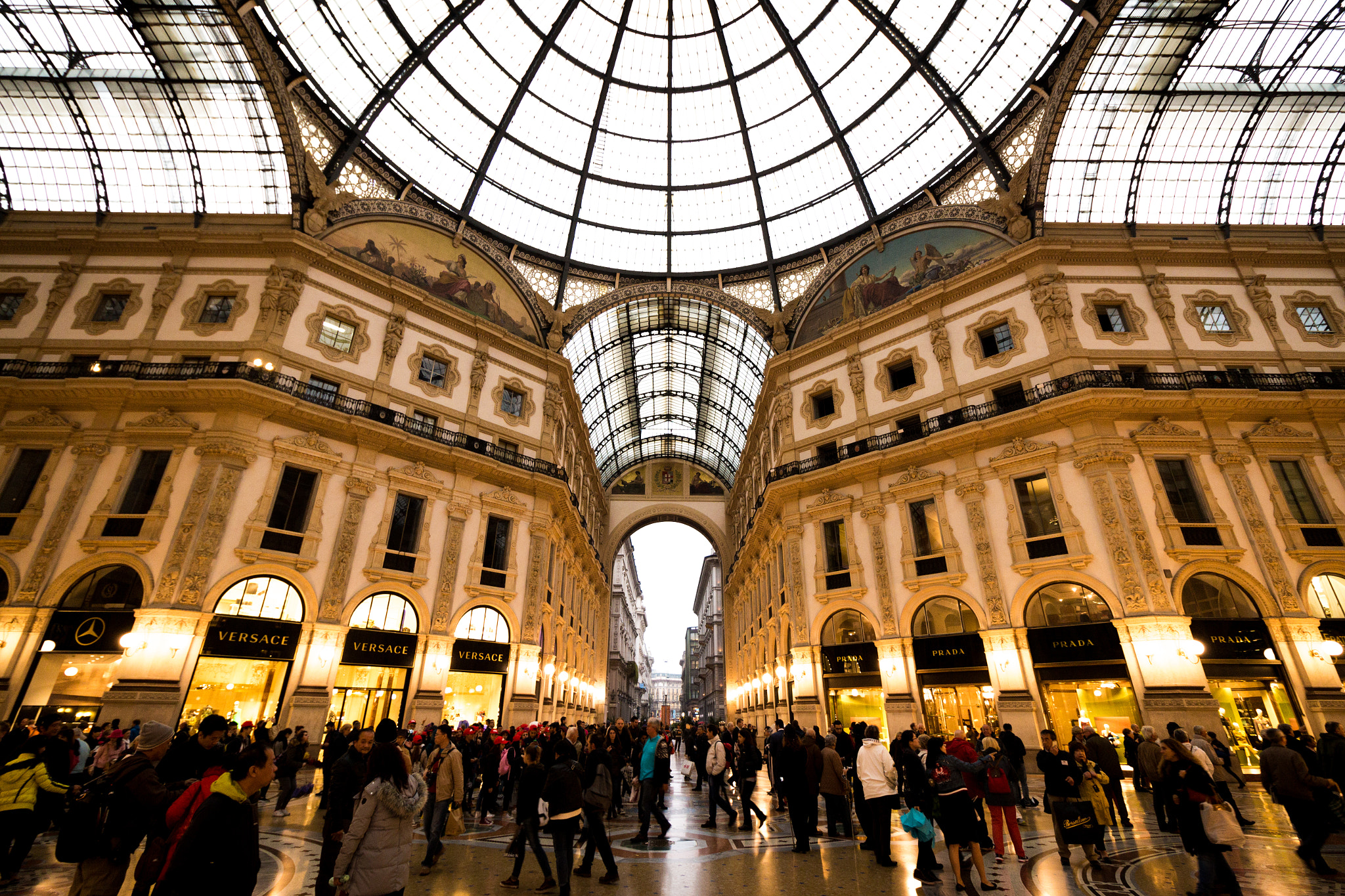 Canon EF-S 10-18mm F4.5–5.6 IS STM sample photo. Galleria vittorio emanuele, italy photography