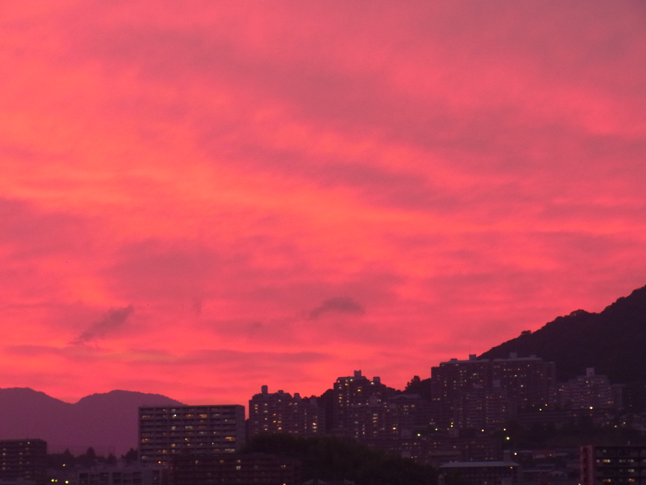 Ricoh CX5 sample photo. 夕景 photography