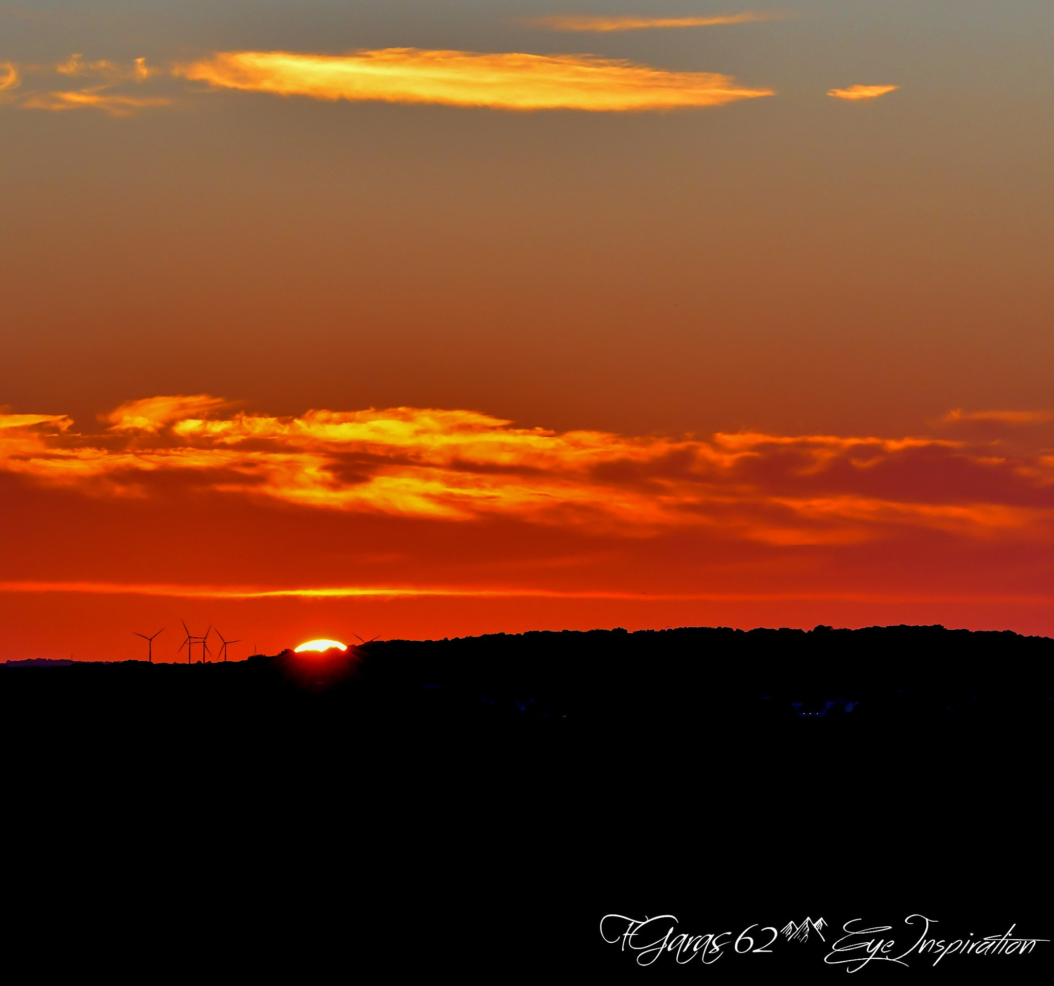 Nikon AF-S Nikkor 200mm F2G ED VR II sample photo. Couché de soleil sur mont st eloi - arras photography