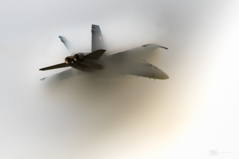 Canon EF 200mm F2.8L II USM sample photo. Shockwave photography