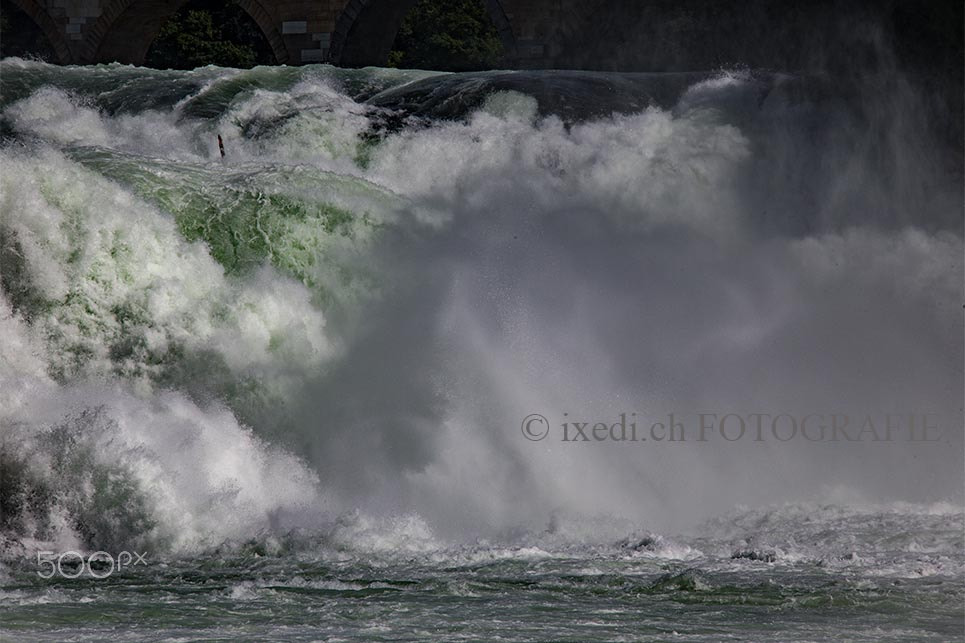 Canon EOS-1D X + Canon EF 28-300mm F3.5-5.6L IS USM sample photo. Rheinfall switzerland photography