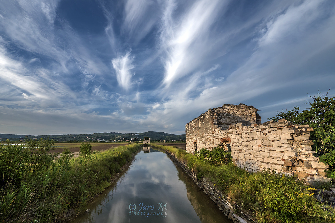 Panasonic Lumix DMC-GX8 + Panasonic Lumix G Vario 7-14mm F4 ASPH sample photo. Reflections photography
