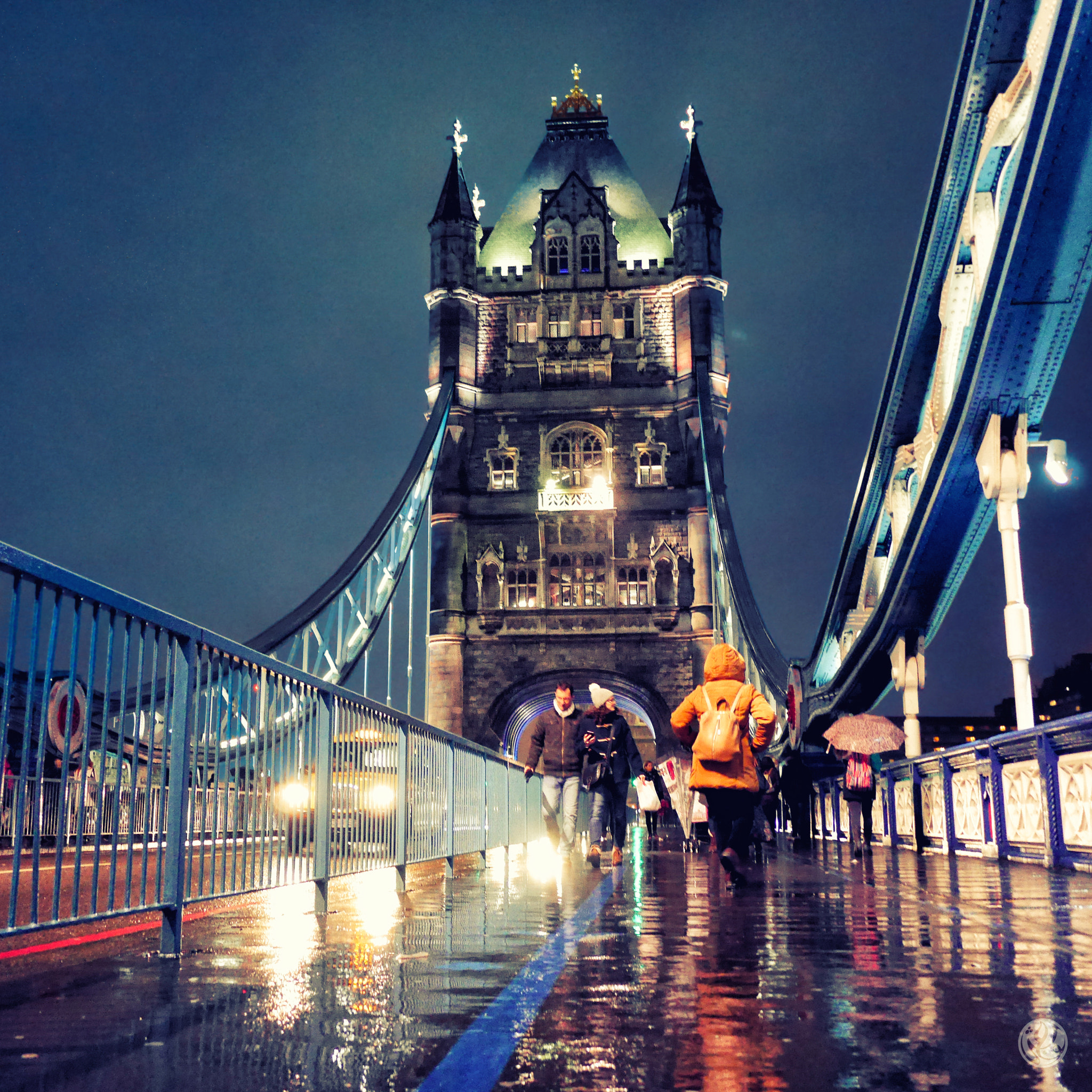 Panasonic Lumix DMC-GM1 + Panasonic Lumix G 14mm F2.5 ASPH sample photo. The tower bridge photography