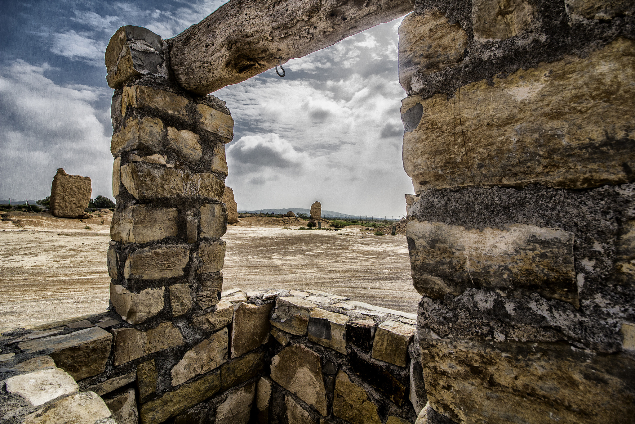 Canon EF-S 10-18mm F4.5–5.6 IS STM sample photo. Noria abandonada photography