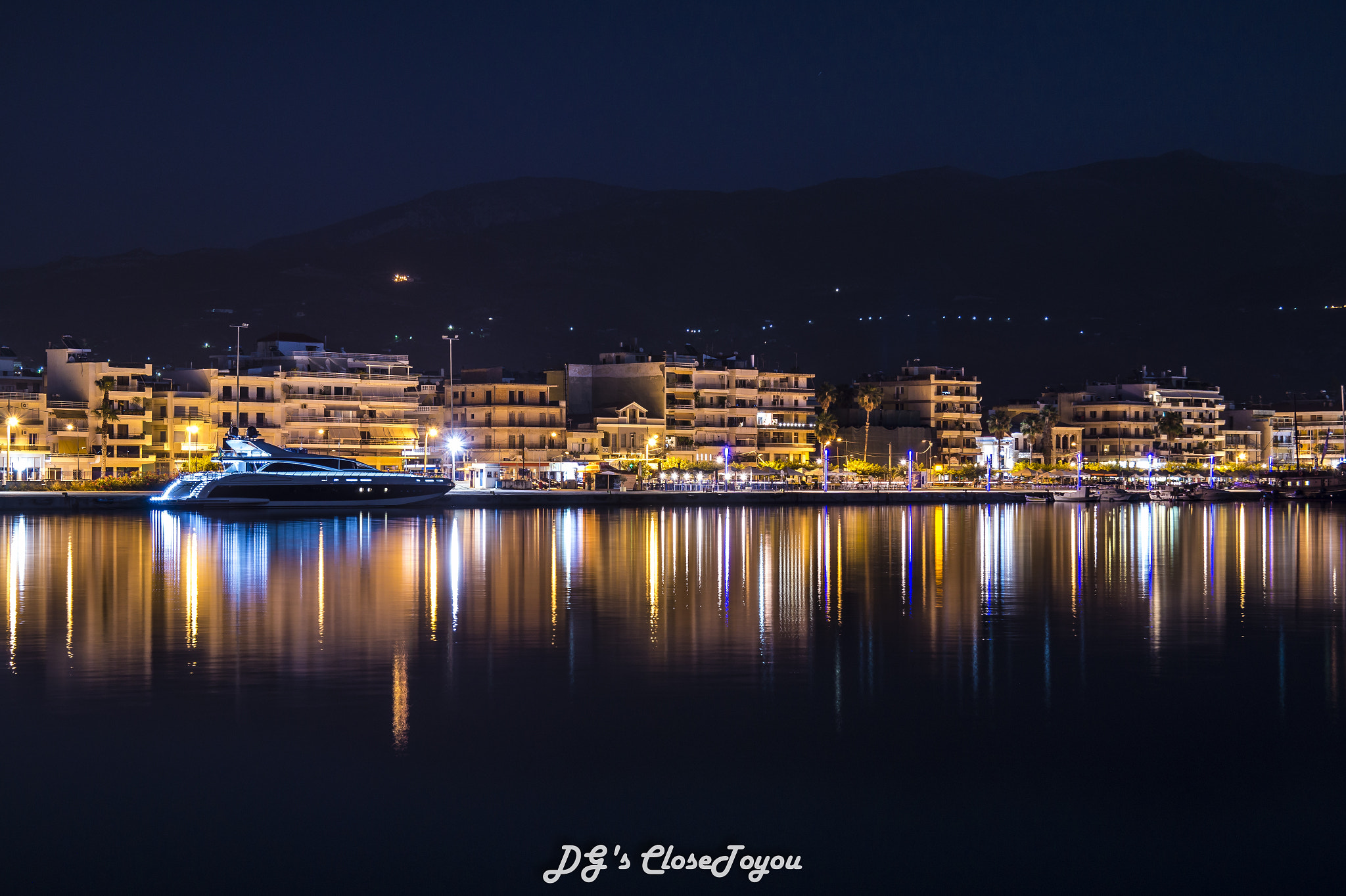 Sony SLT-A58 + 17-50mm F2.8 sample photo. Night at port photography