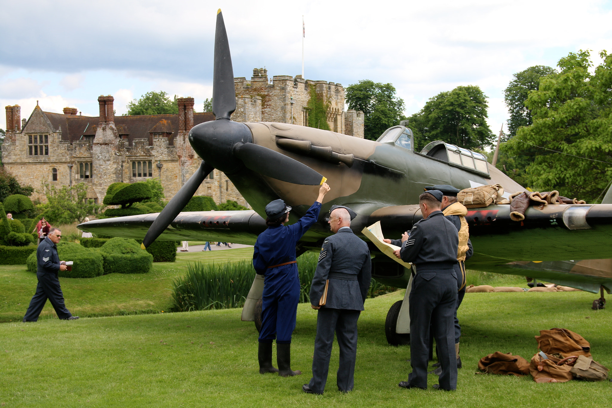 Sigma 18-125mm F3.8-5.6 DC OS HSM sample photo. Hever castle ww2 event photography