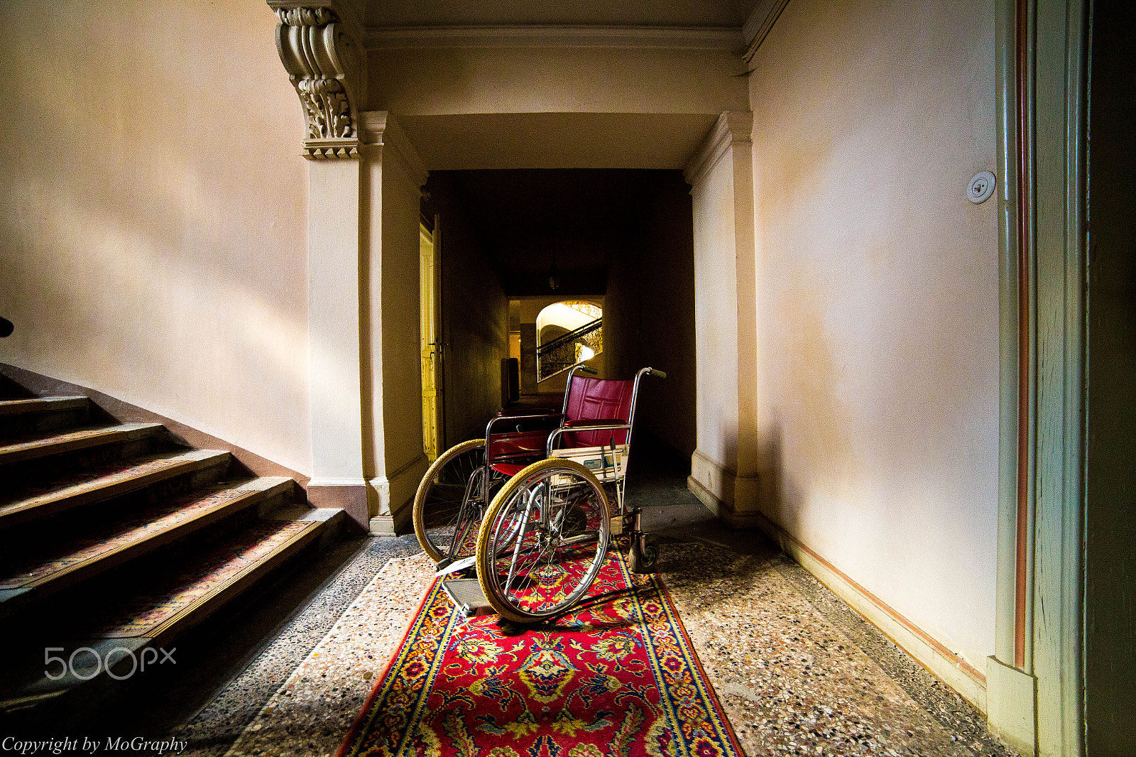 Canon EOS 6D + Canon EF 28-80mm f/3.5-5.6 sample photo. Grand hotel wheels photography