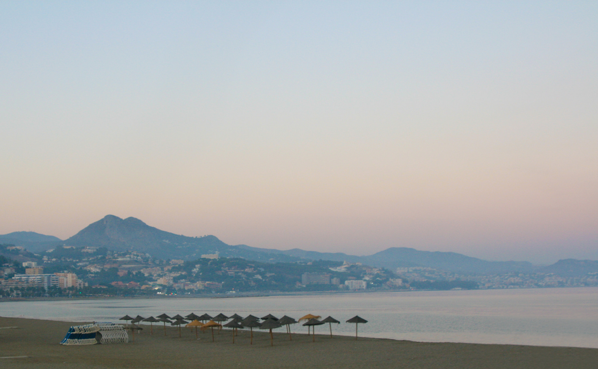 Canon EOS 400D (EOS Digital Rebel XTi / EOS Kiss Digital X) sample photo. Sunset in malaga photography