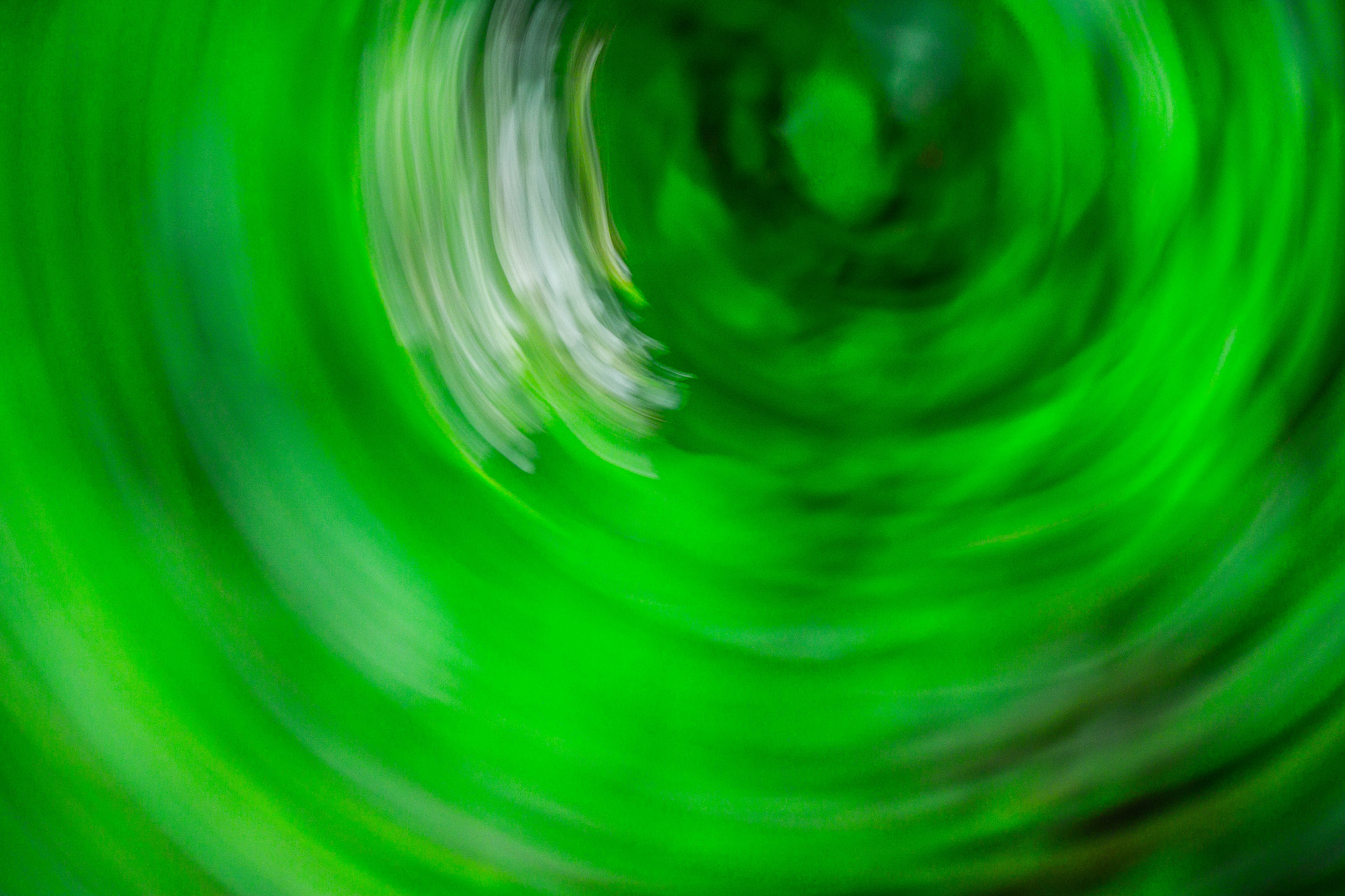 Samsung NX2000 + Samsung NX 50-200mm F4-5.6 ED OIS sample photo. Green swirl photography