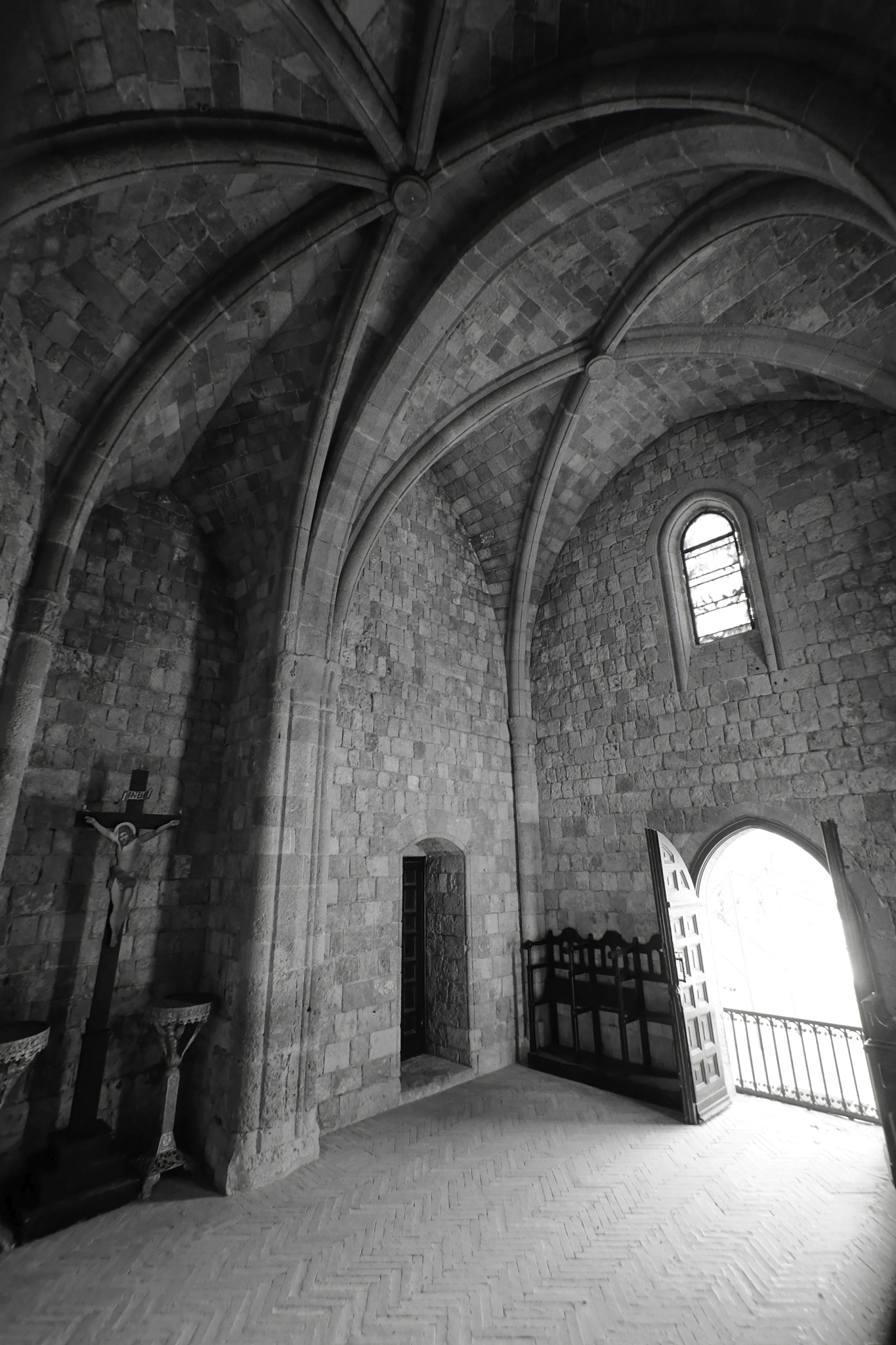 Sony a6300 + Sony E 10-18mm F4 OSS sample photo. Old church photography
