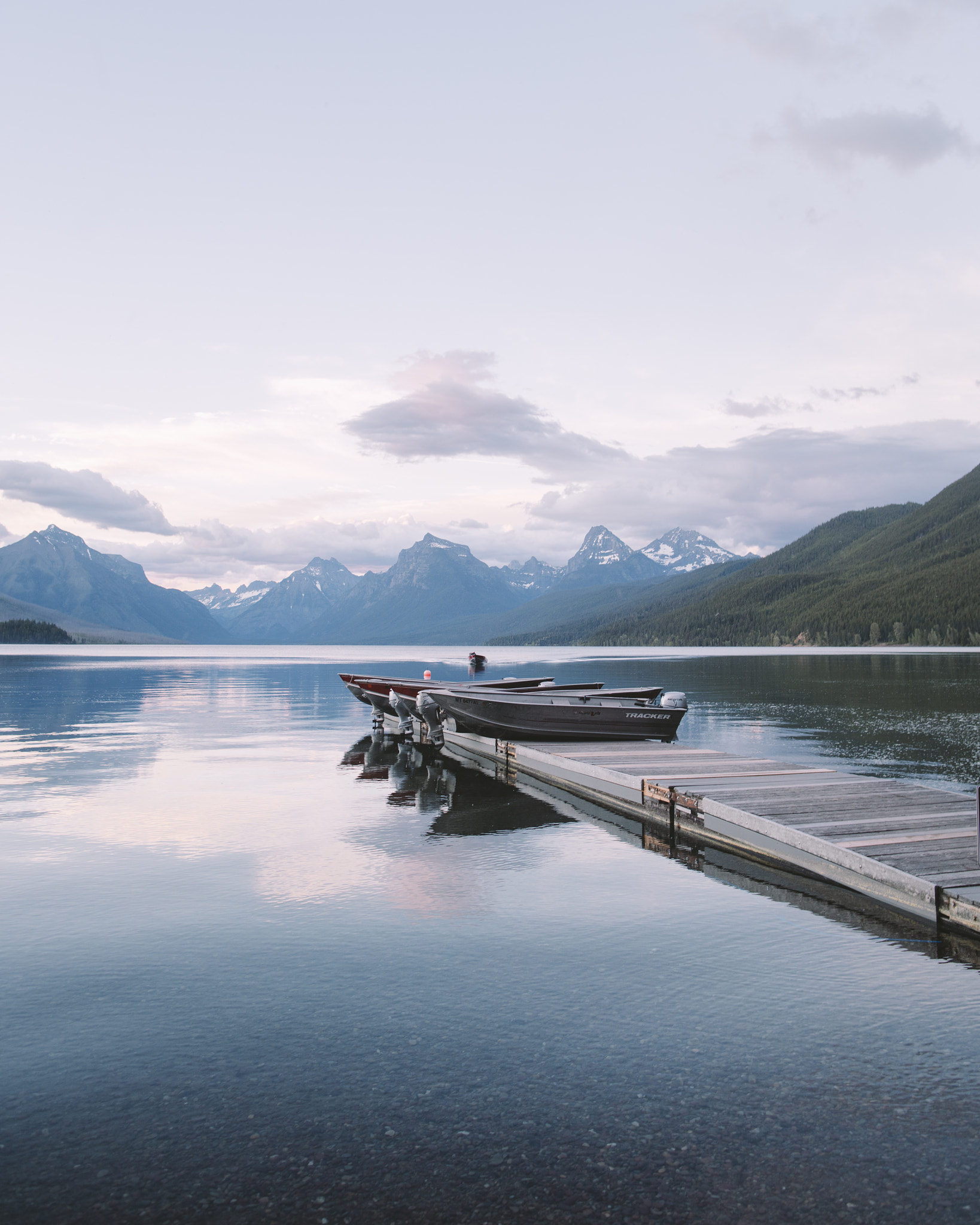 Canon EF 24mm F1.4L II USM sample photo. Lake mcdonald photography