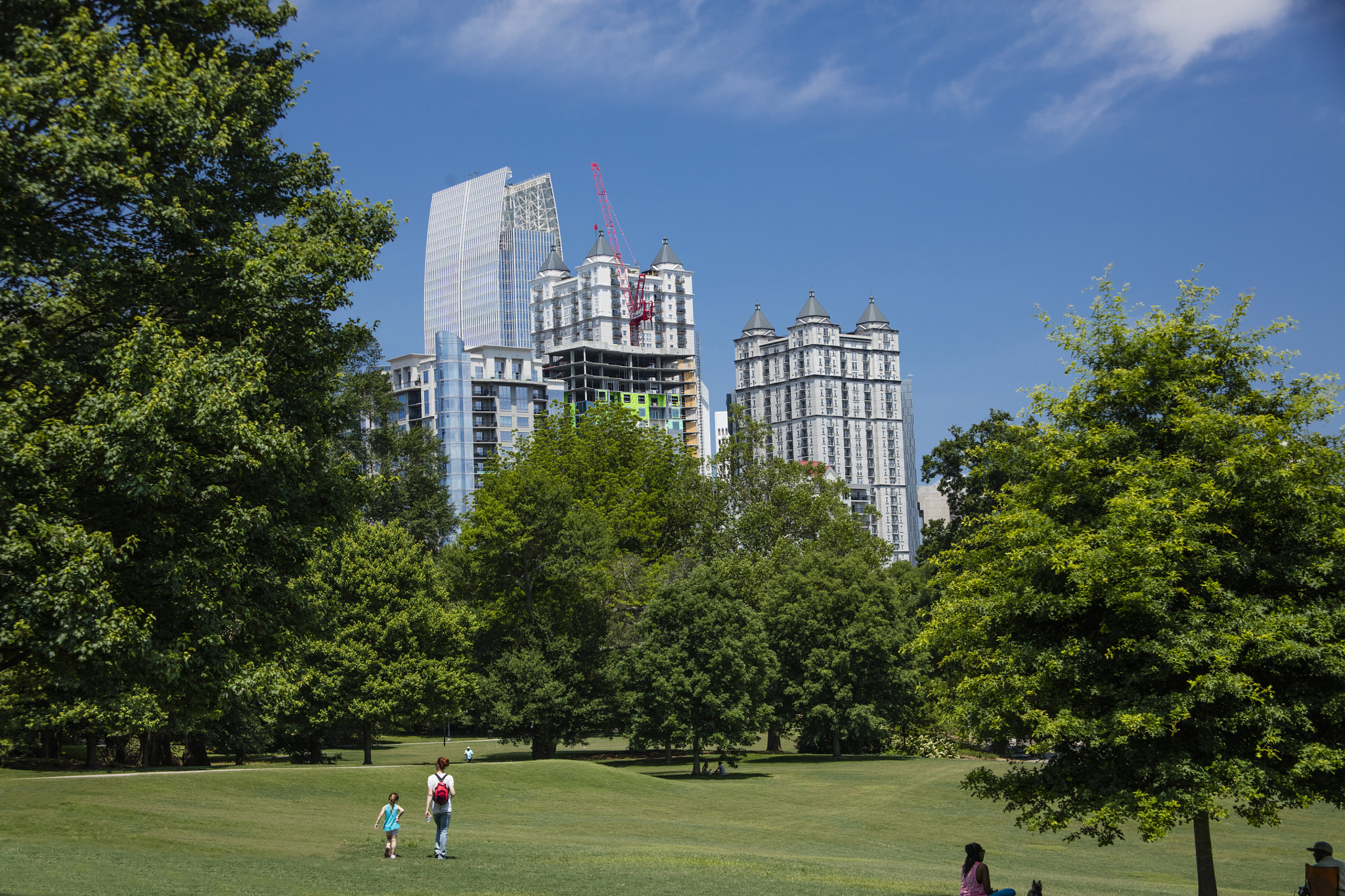 Canon EF 28-200mm F3.5-5.6 USM sample photo. Woman and child walking in piedmont park photography